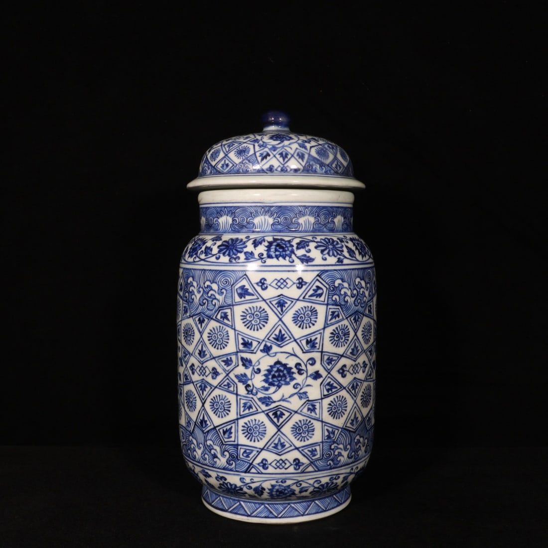 A Rare Blue and White Lotus Pattern Jar with Cover: A Rare Blue and White Lotus Pattern Jar with Cover,Ming Dynasty,China,Yongle Four-character Mark,Size:12.4inx5.5in 青花缠枝莲纹盖罐,中国