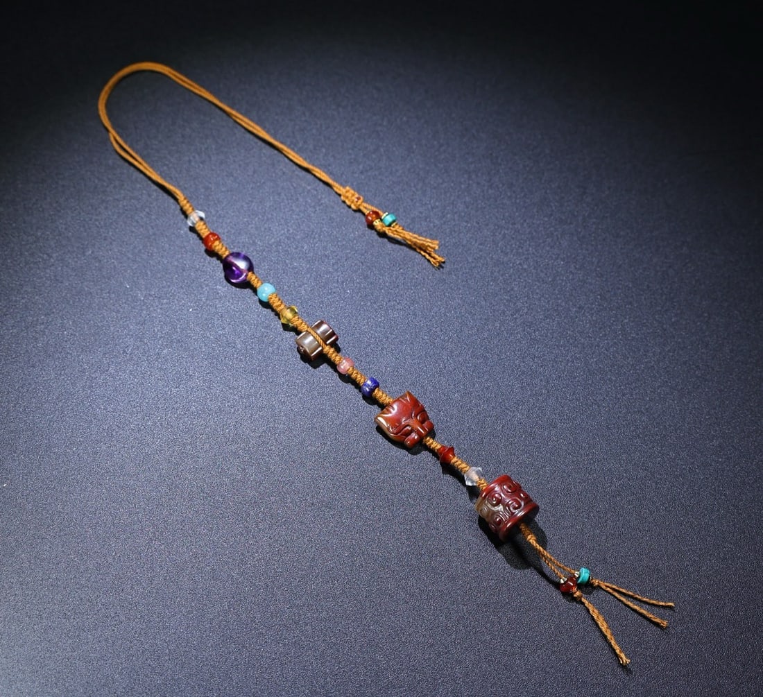 A Exquisite Red Jade Pendant: A Exquisite Red Jade Pendant,Han Dynasty,China,Size:0.7inx0.7in,Weight:30g 红玉挂件,中国汉代