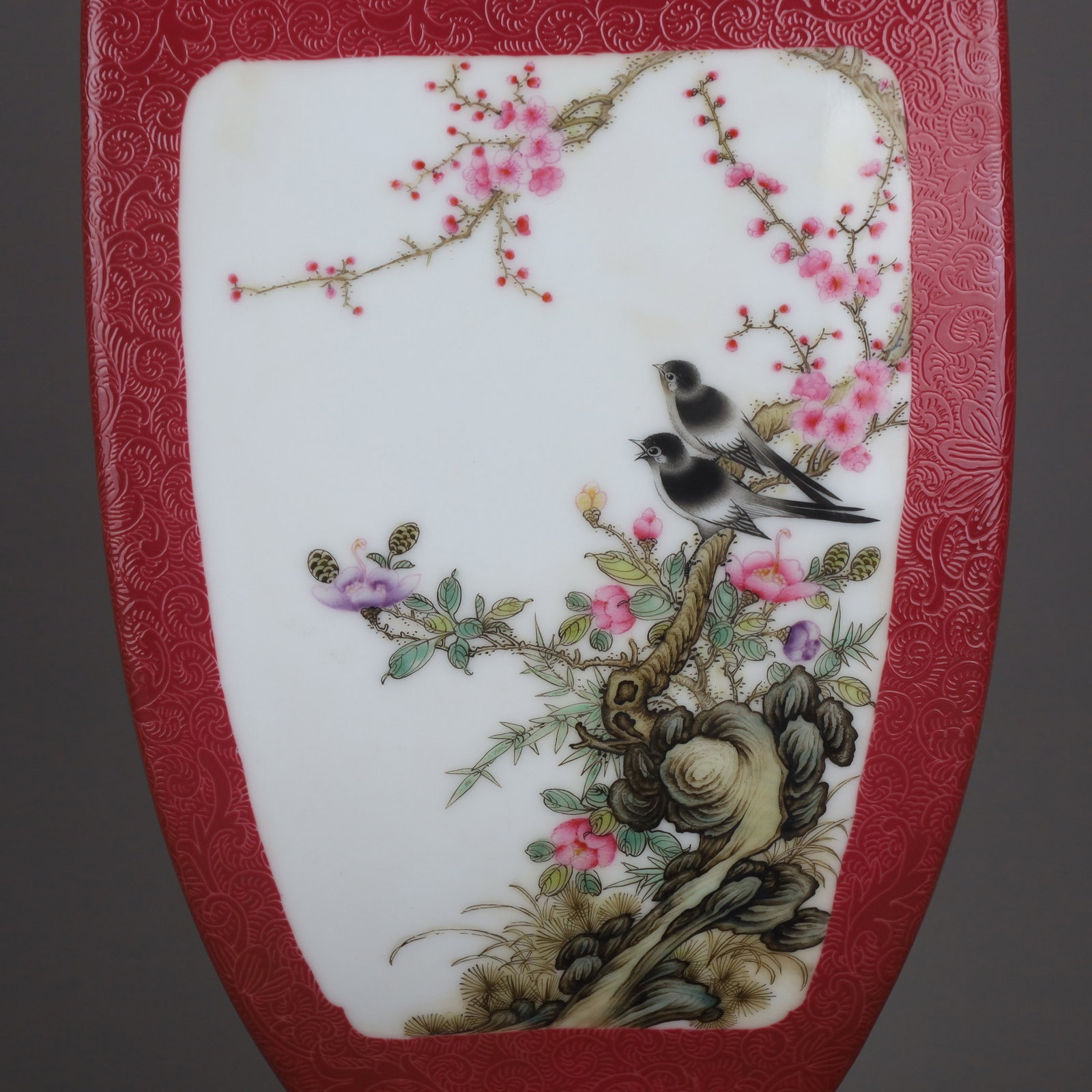A Exquisite Ruby Red-Glazed Enamel Flower and Bird Pattern Vase - 6