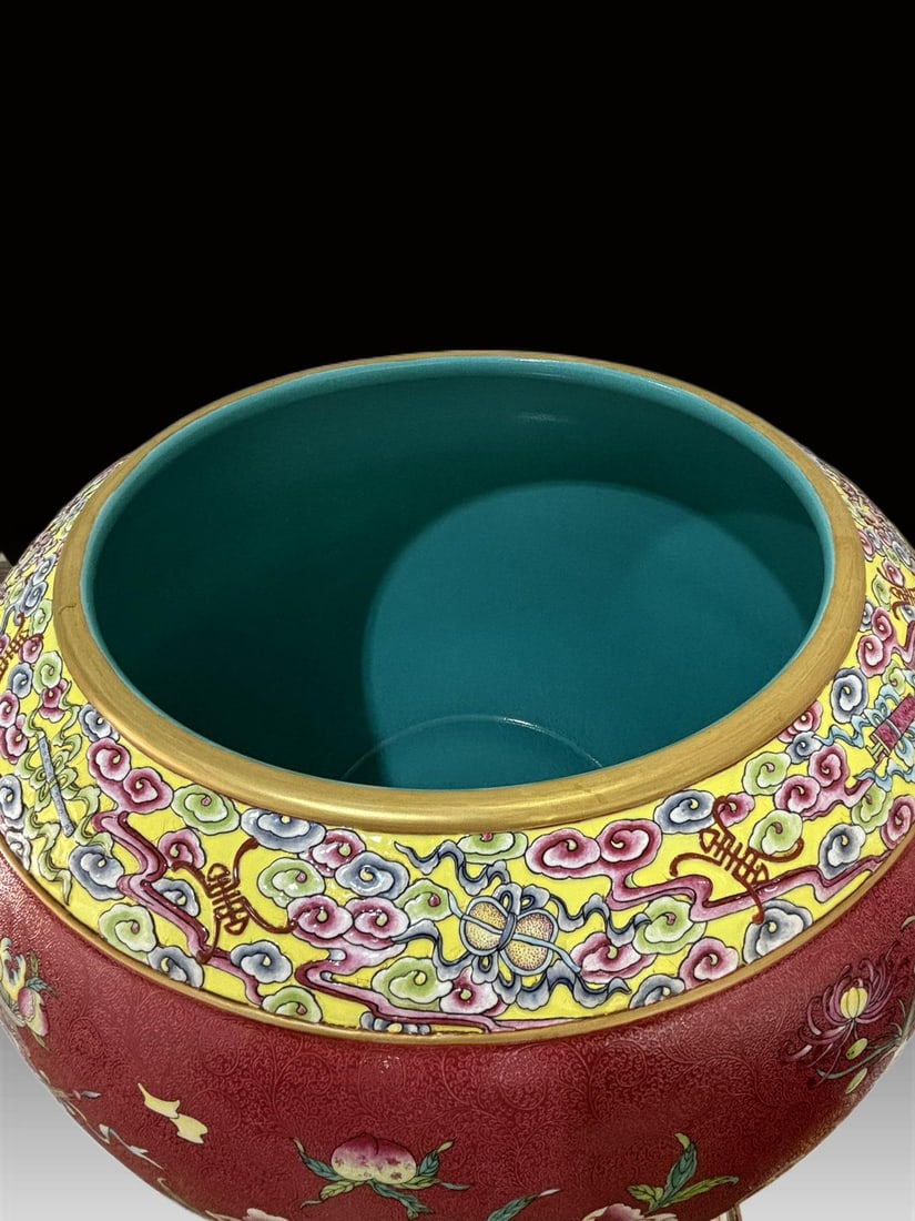 A Exquisite Ruby Red Ground Antique Pattern Vat - 2