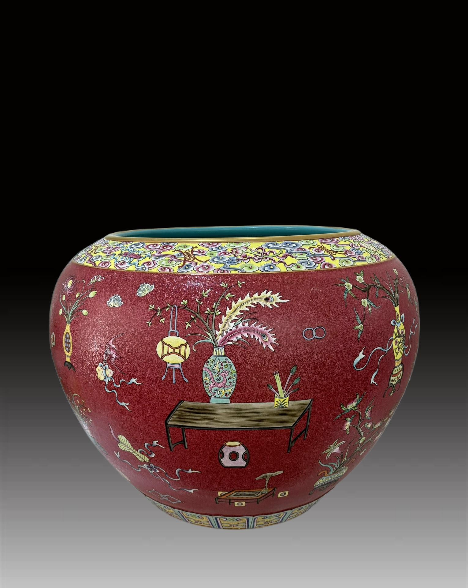 A Exquisite Ruby Red Ground Antique Pattern Vat - 3