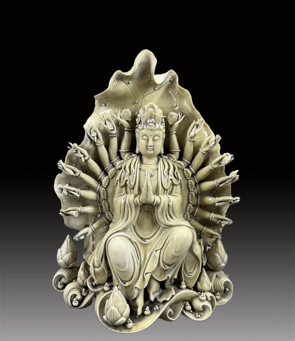 A Exquisite Blanc-De-Chine Statue of Thousand-Armed Avalokitesvara Ornament: A Exquisite Blanc-De-Chine Statue of Thousand-Armed Avalokitesvara Ornament,Ming Dynasty,China,With Mark,Size:18.9in 德化瓷千手观音摆件,中&#