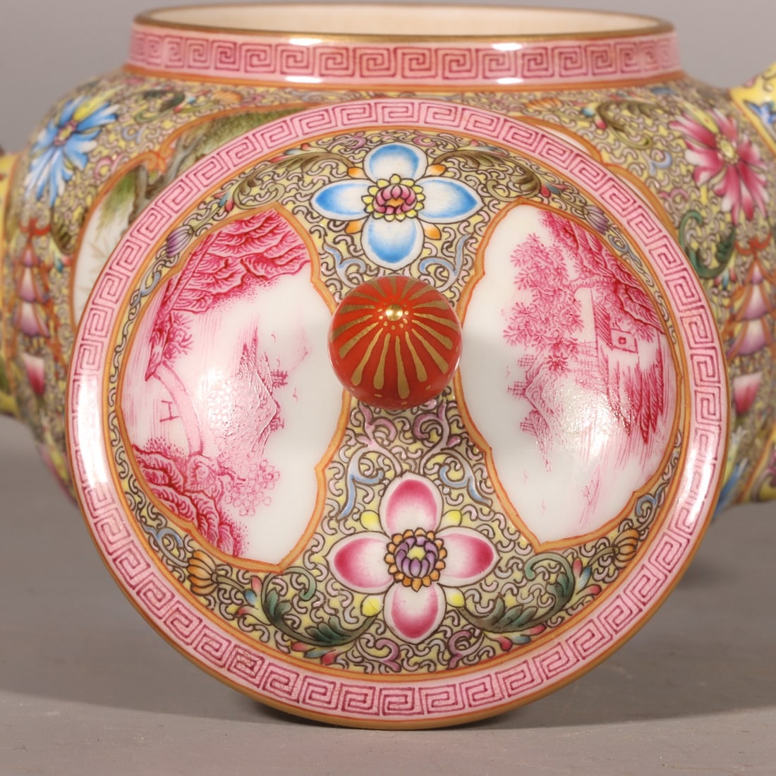 A Exquisite Enamel Figures Pattern Ewer - 8