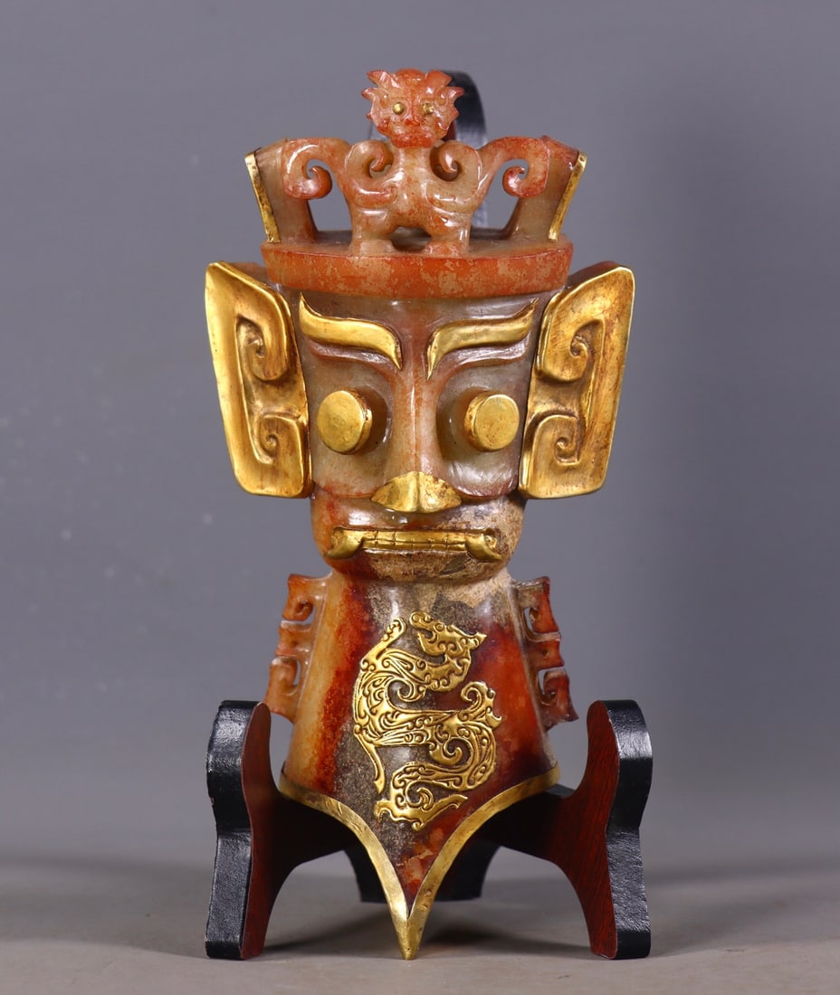 Hetian Jade Gold-Plated Mask Ornament: Hetian Jade Gold-Plated Mask Ornament,Ancient Time, China,Size:3.1inx8.5inx3.9in,Weight:1604g 和田玉包金三星堆面具人,远古&