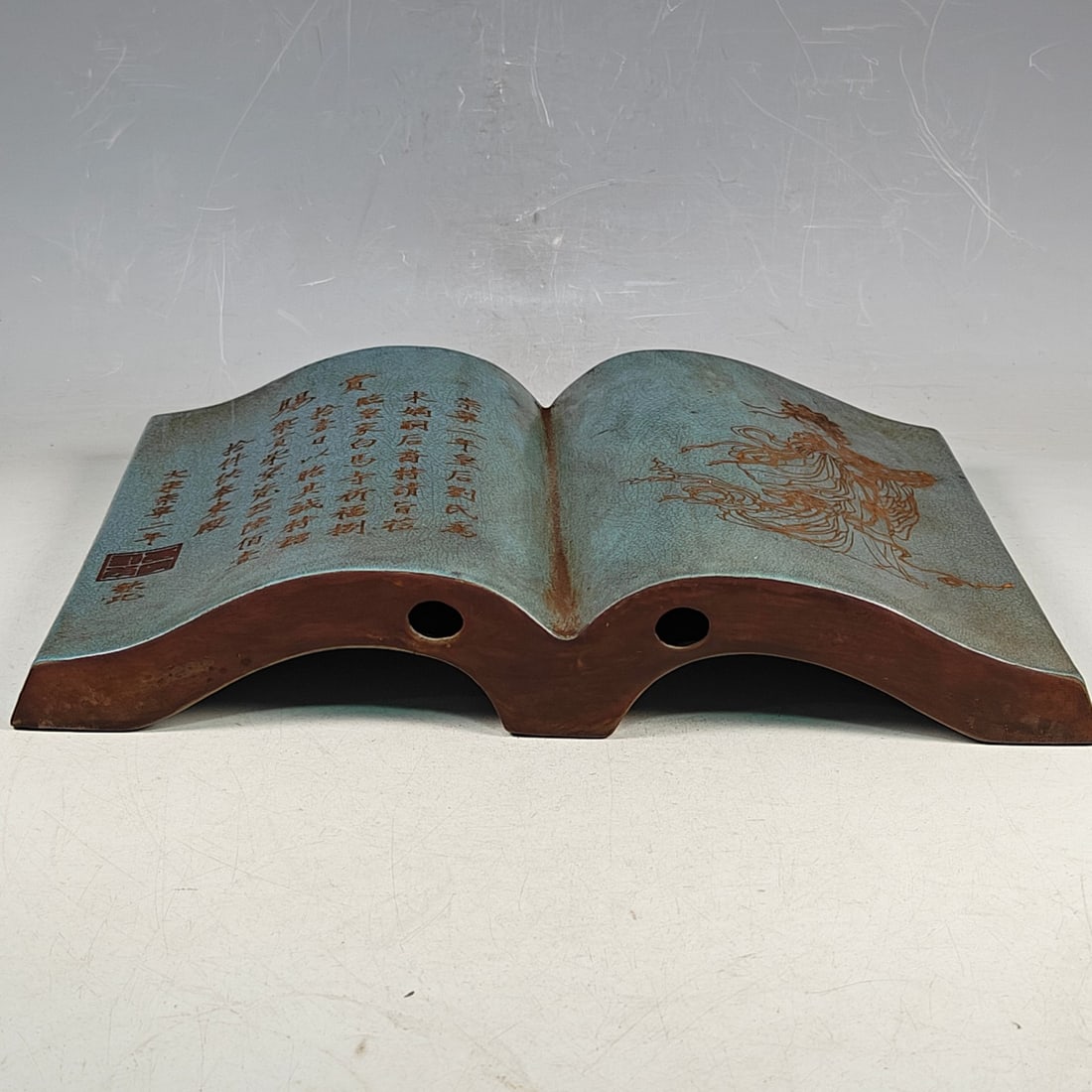 A Exquisite Ru Porcelain Painted Gold Book Ornament: A Exquisite Ru Porcelain Painted Gold Book Ornament,Song Dynasty, China,With Mark,Size:8.3inx11inx1.6in 汝瓷描金卷书摆件,中国宋代