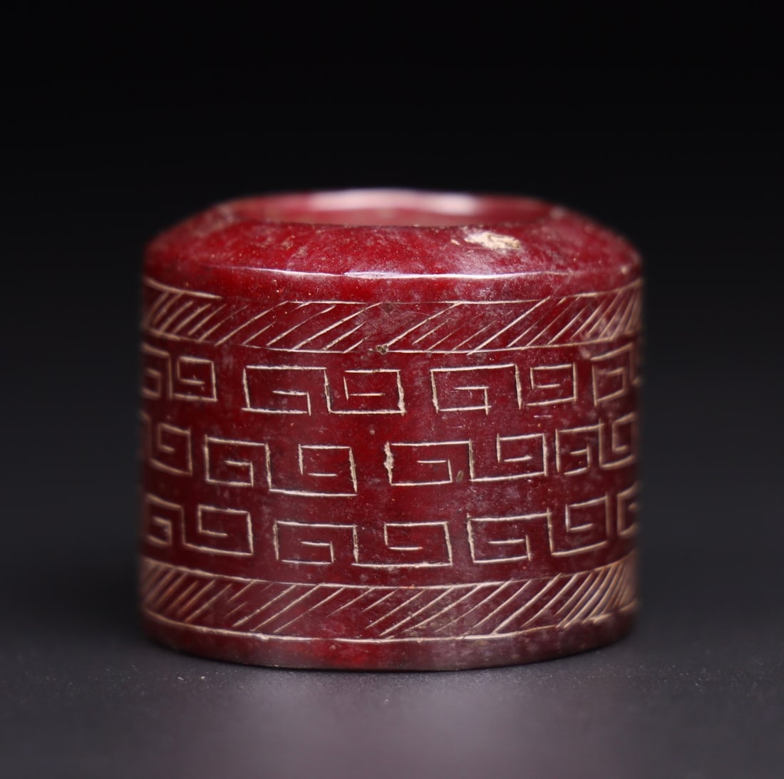A Exquisite Hotan Jade Thumb Ring - 2