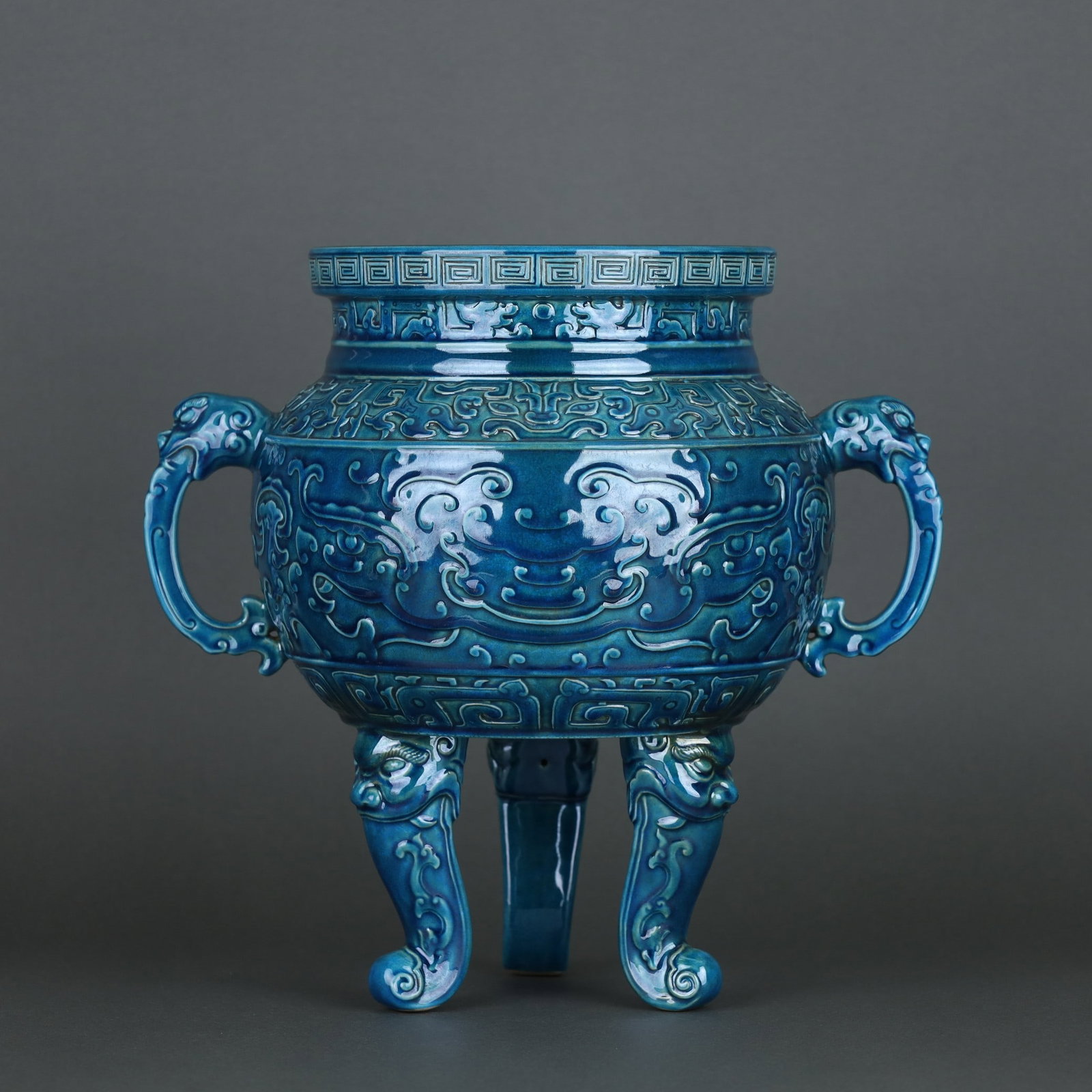 A Exquisite Peacock Green Glaze Beast-Face Pattern Tripod Censer: A Exquisite Peacock Green Glaze Beast-Face Pattern Tripod Censer,Qing Dynasty, China,Qianlong Six-character Mark,Size:11.1inx12.1in 孔雀绿釉兽面纹三$