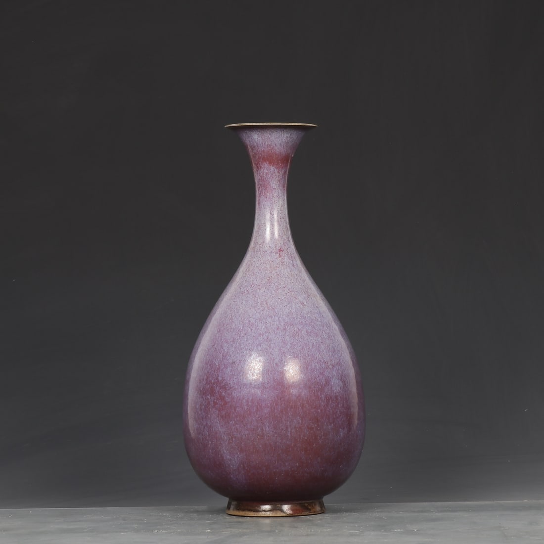 A Exquisite Jun yao Purple Glazed Vase: A Exquisite Jun yao Purple Glazed Vase,Song Dynasty, China,With Mark,Size:11.8inx2.8inx5.5in 钧窑玫瑰紫釉瓶,中国宋代,带款