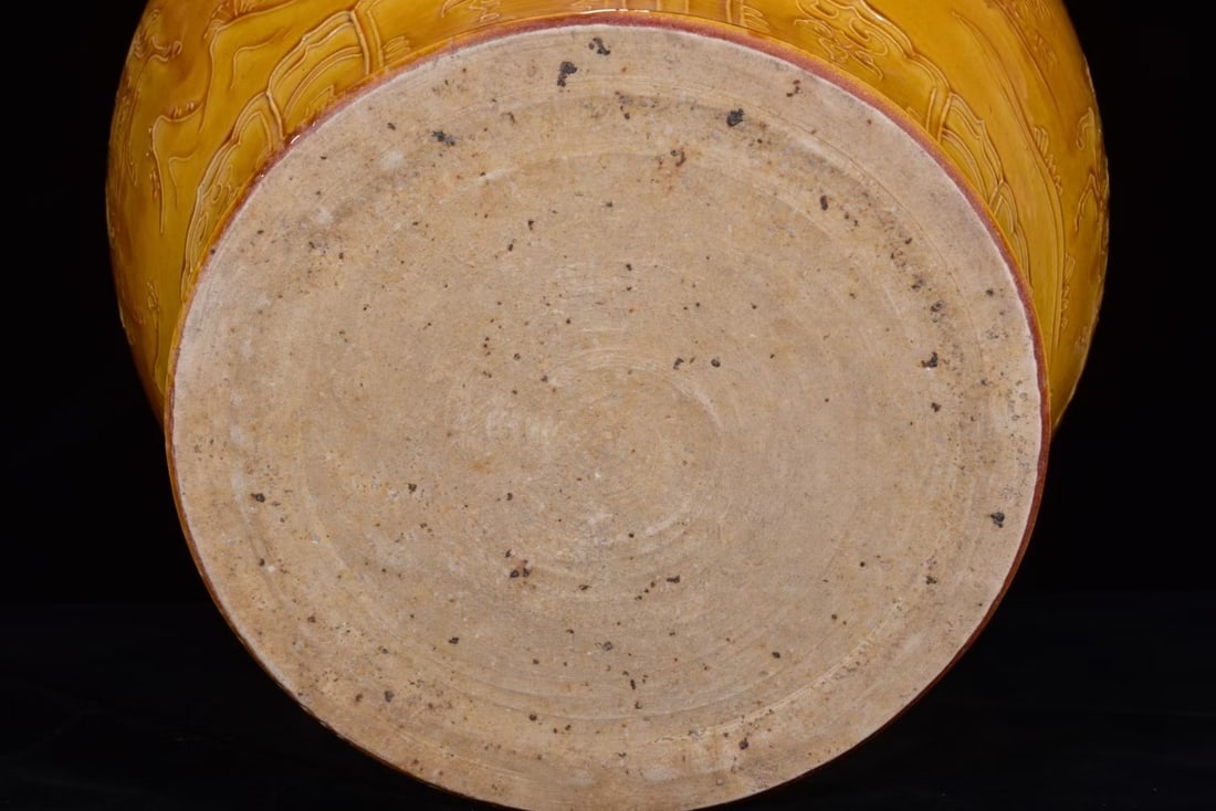 A Exquisite Yellow Glazed Figures pattern Jar - 9