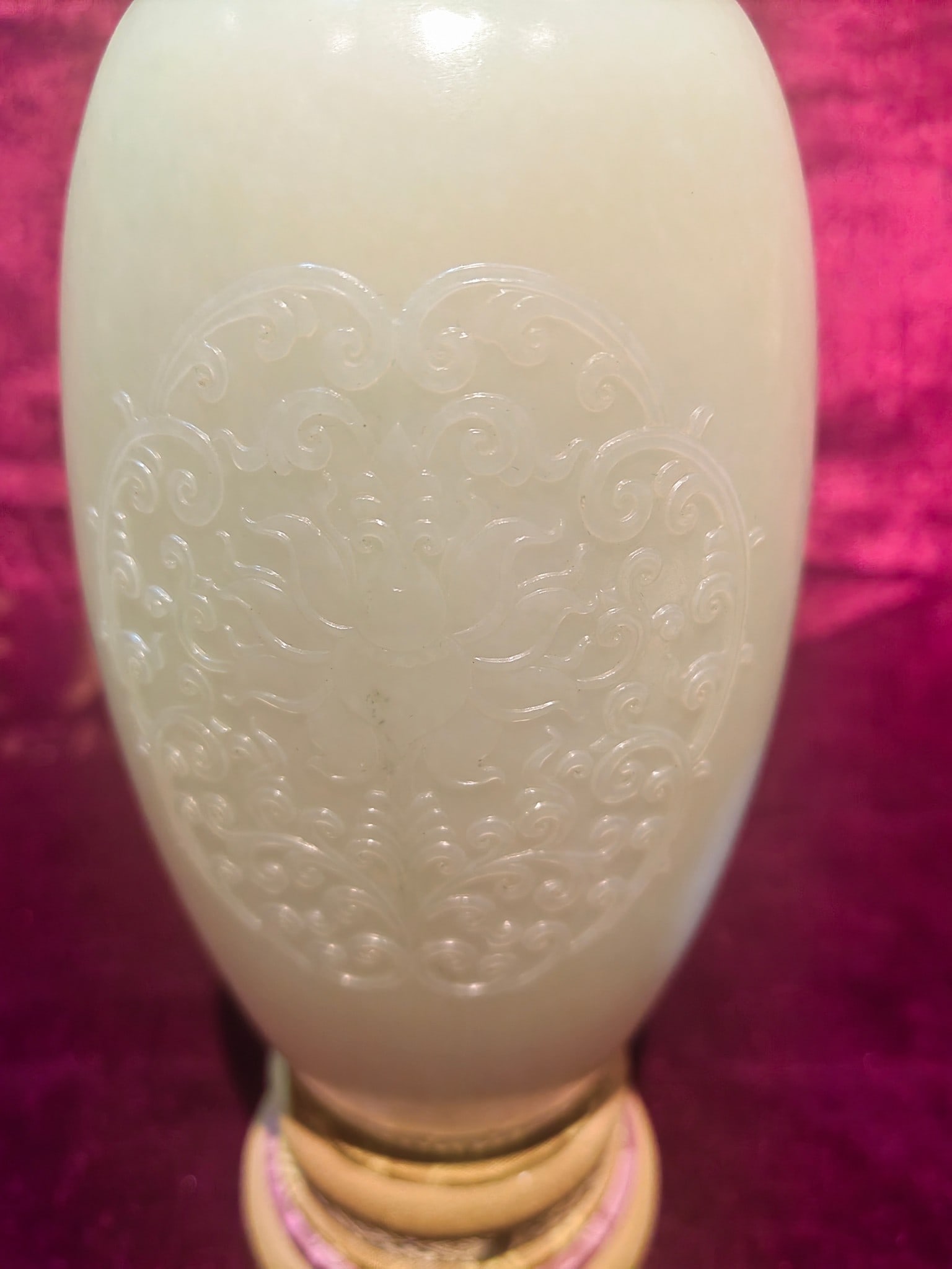 A Exquisite Hotan White Jade Vase - 3