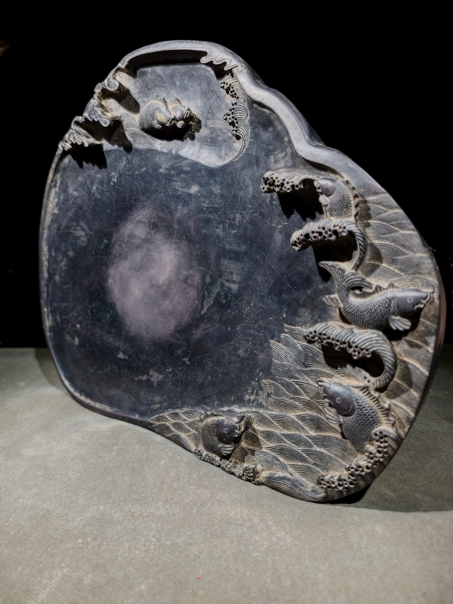 A Exquisite Fish Pattern Inkstone - 2