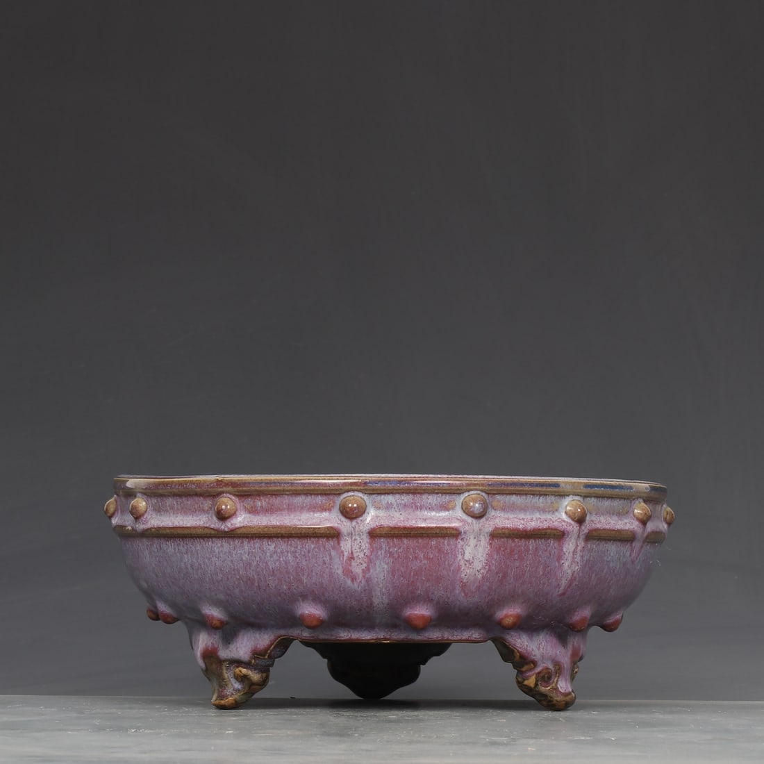 A Exquisite Jun yao Purple Glazed Tripod Washer: A Exquisite Jun yao Purple Glazed Tripod Washer,Song Dynasty, China,With Mark,Size:3.7inx9.1in 