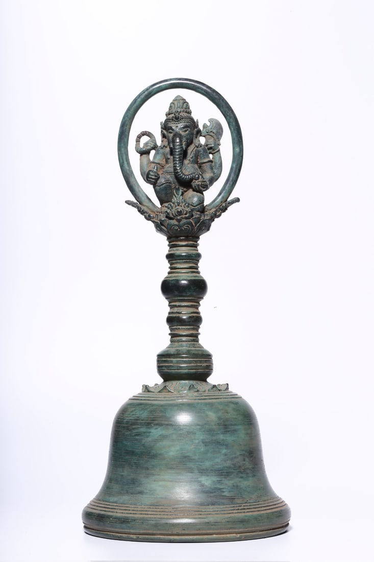 A Exquisite Bronze Vajra Bell: A Exquisite Bronze Vajra Bell,Han Dynasty, China,Size:3.7inx8.5in,Weight:688g 青铜金刚铃,中国汉代