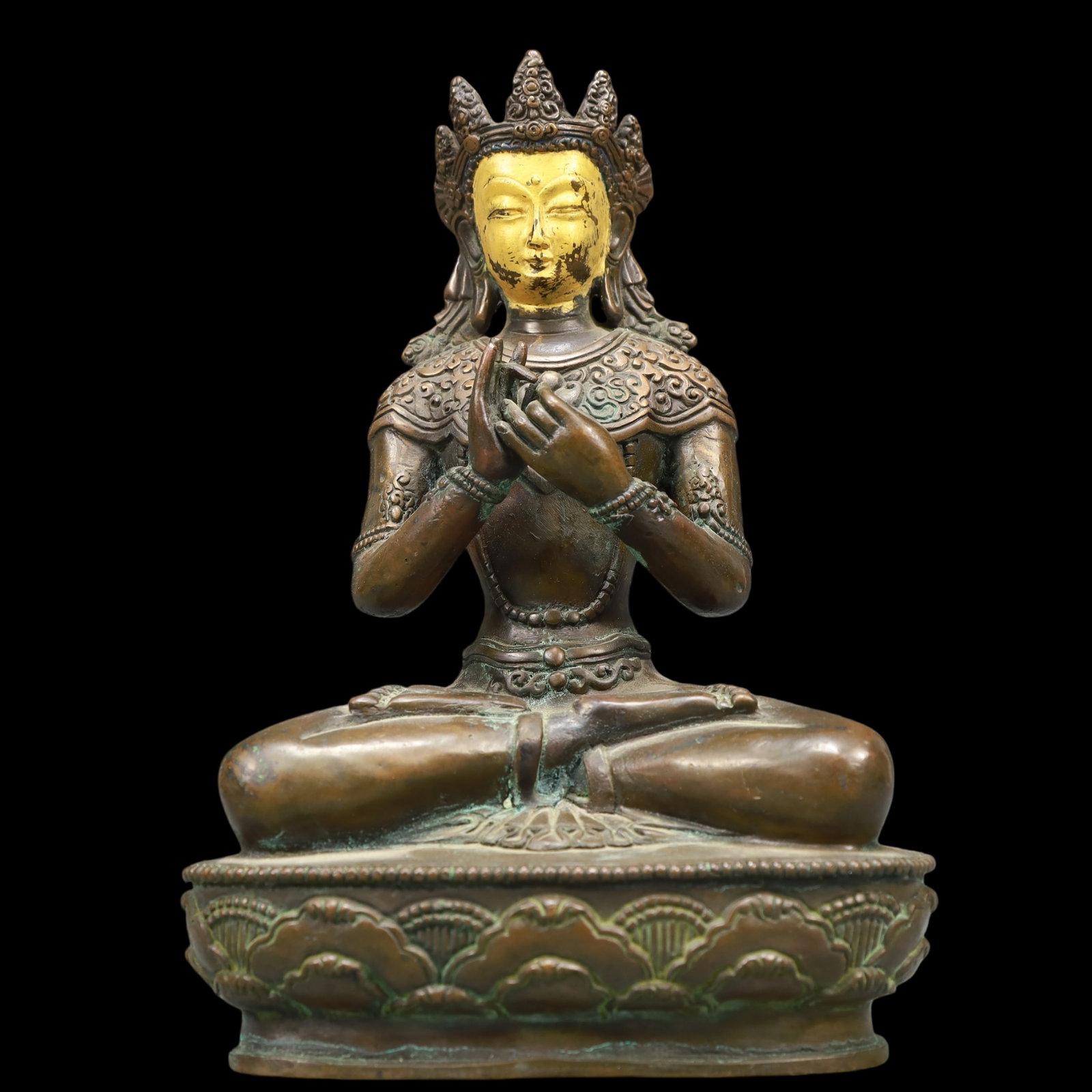A Exquisite Coppery Statue of Amitayus: A Exquisite Coppery Statue of Amitayus Ming Dynasty, China Size:5.5inx3.5inx8.7in Weight:2100g铜无量寿佛佛像 中国明代 Size:14cmx9cmx22