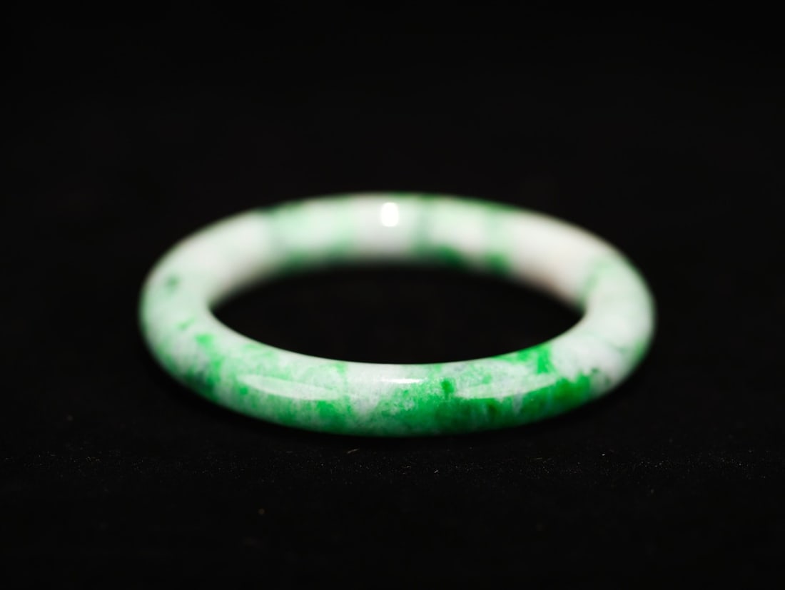 An Exquisite Jadeite Bracelets - 5