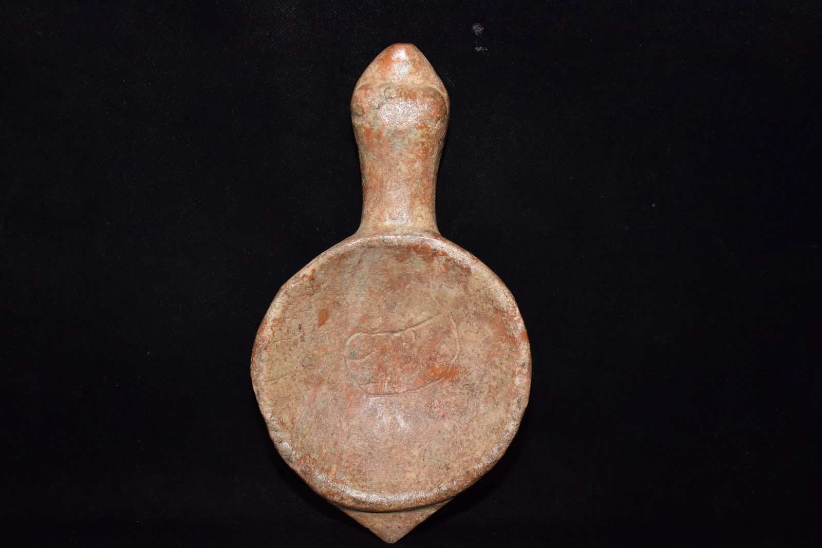 An Exquisite Hemo Jade Ornament: An Exquisite Hemo Jade Ornament Hongshan Culture Size:8.5inx5.3in Weight:570g河磨玉摆件 红山文化 Size:21.5cmx13.5cm Weight:570g