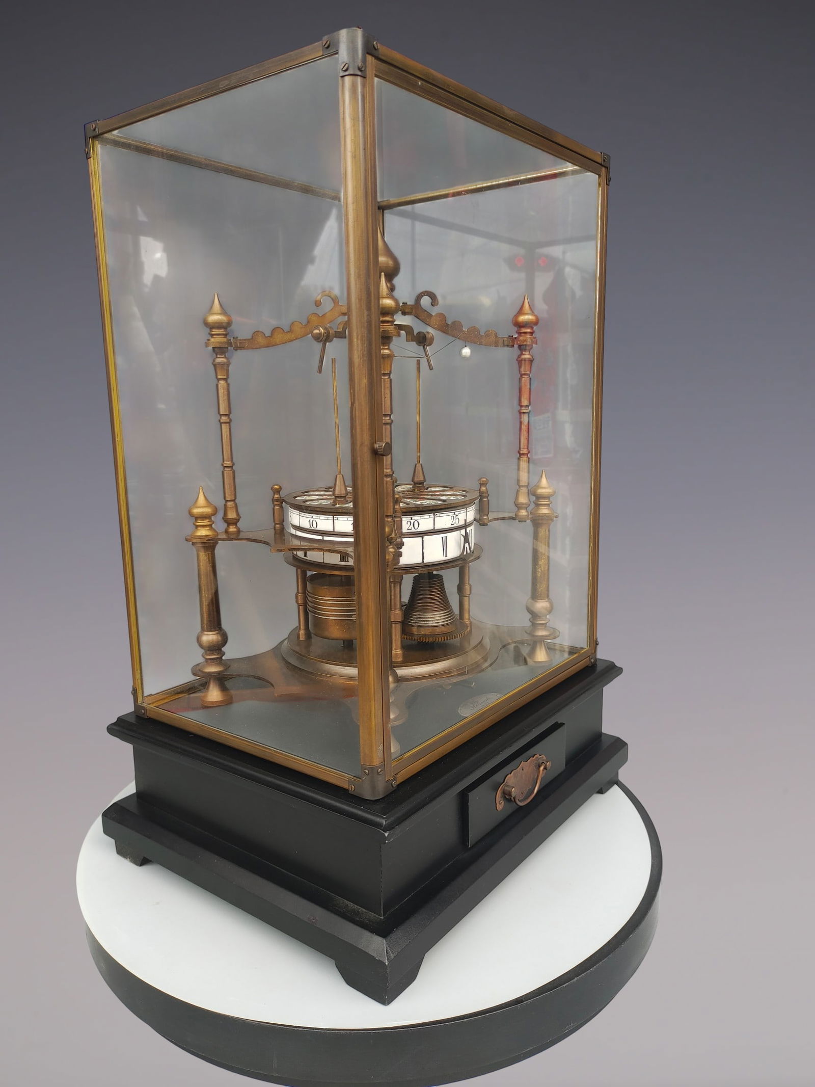 An Exquisite Bronze Flower Pattern Clock - 2