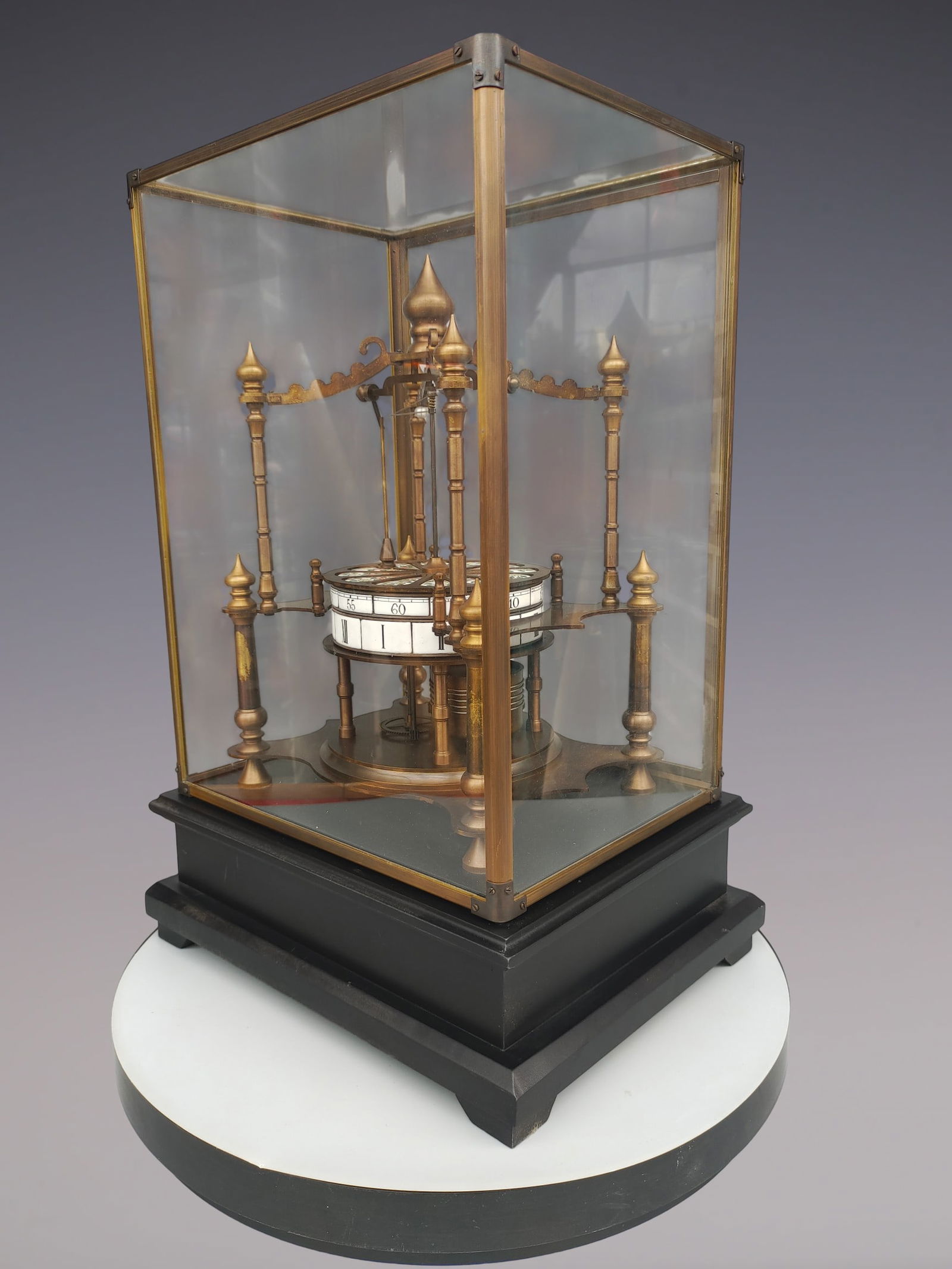 An Exquisite Bronze Flower Pattern Clock - 4