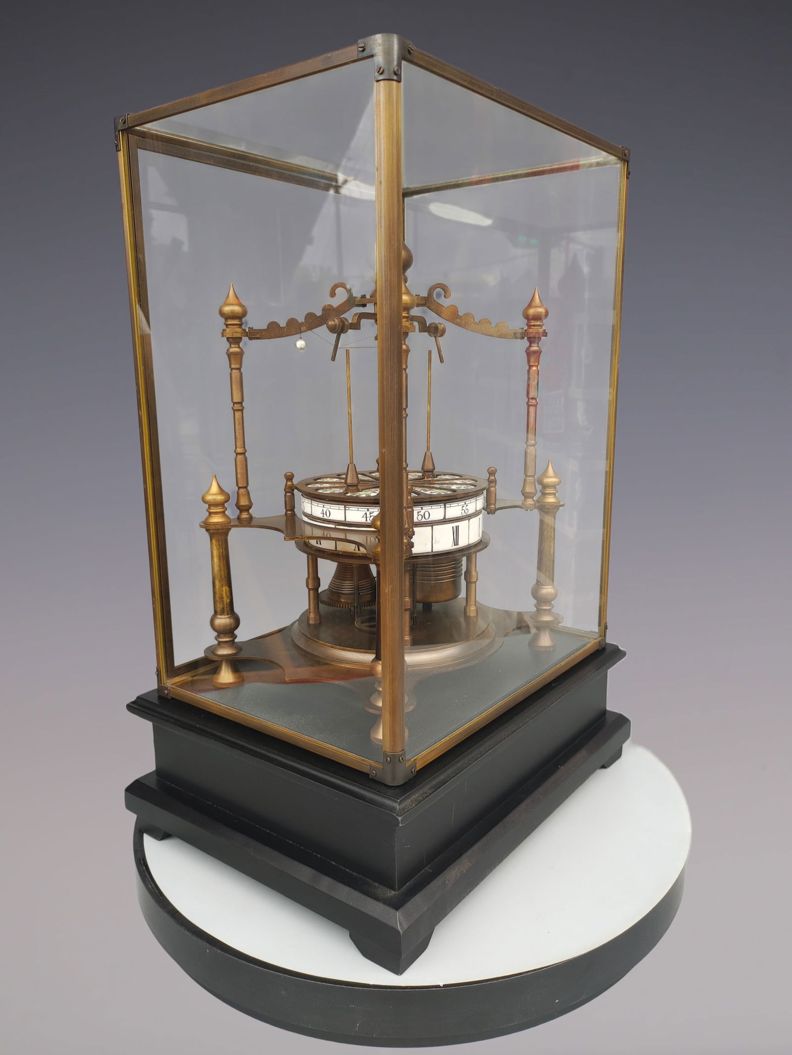 An Exquisite Bronze Flower Pattern Clock - 6