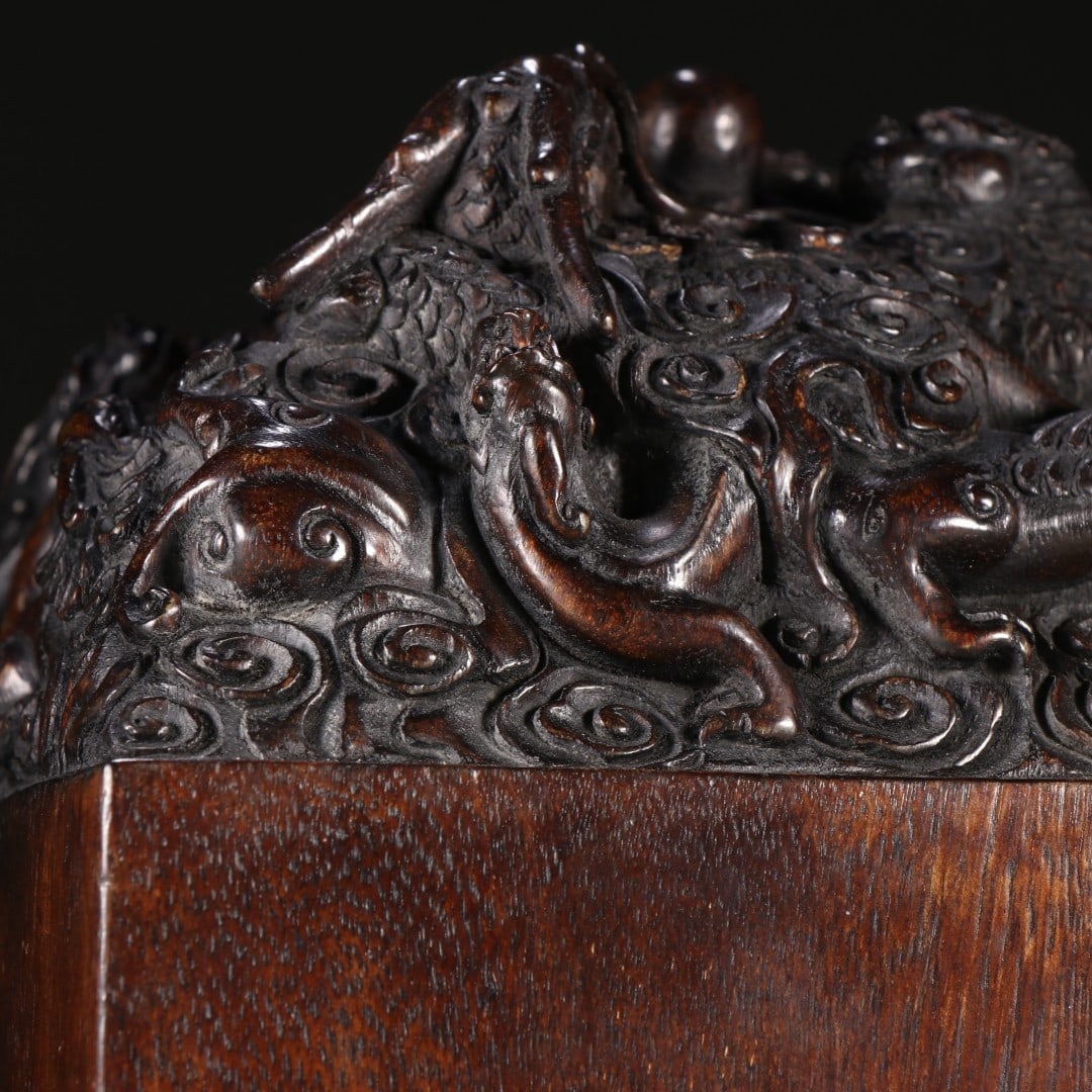 An Exquisite Eaglewood Dragon Pattern Seal - 4