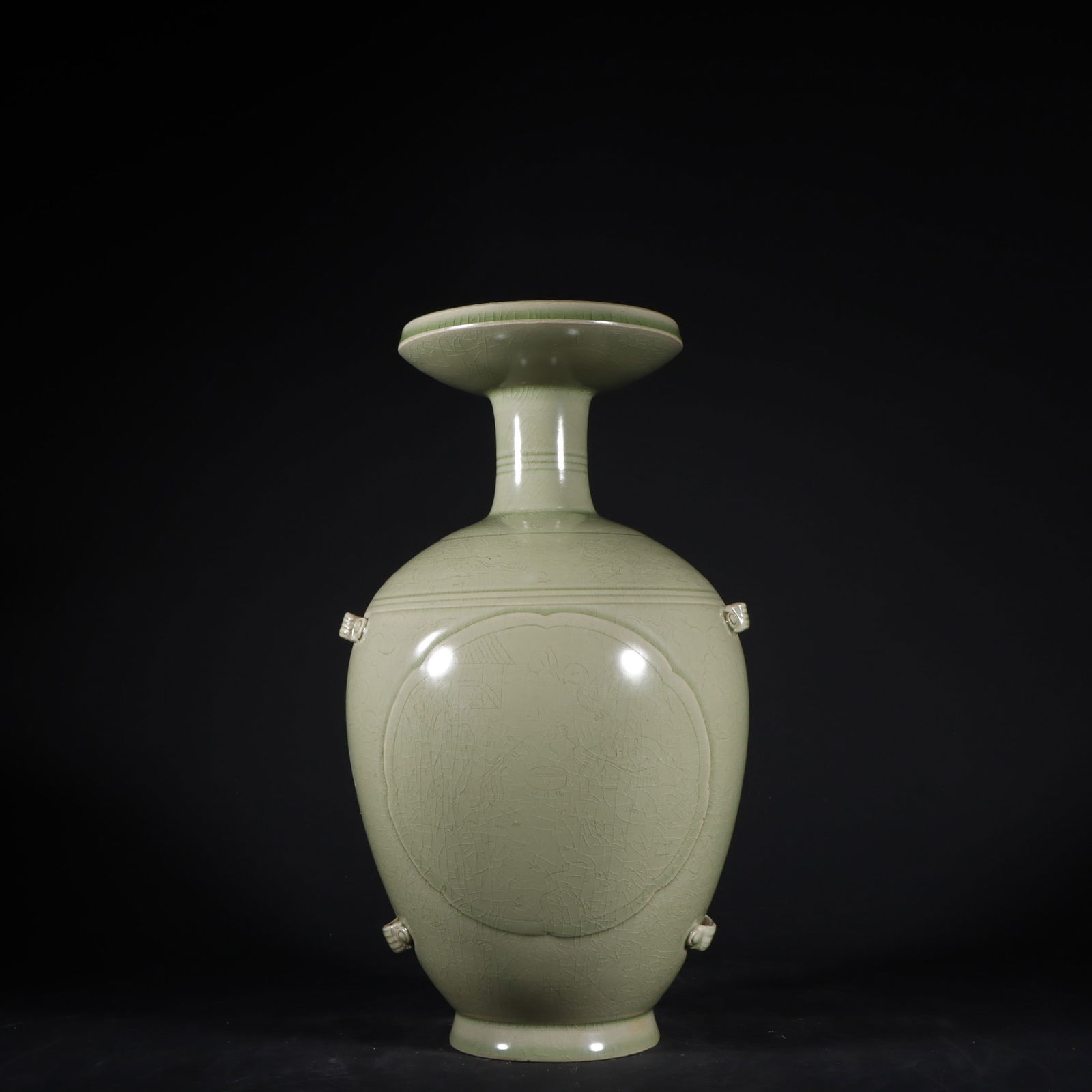 An Exquisite Yue yao Character and Story Pattern Vase (1 of 9)