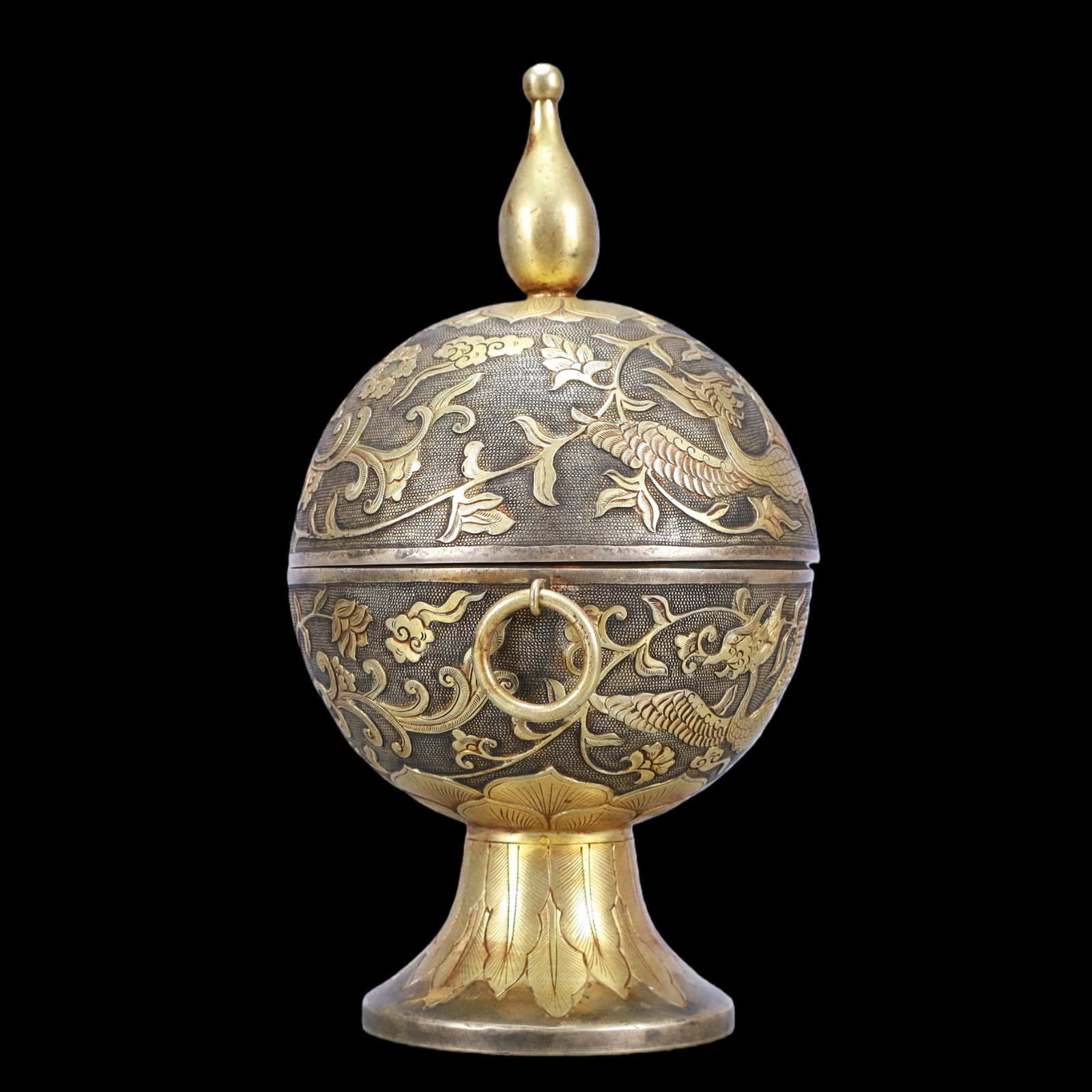 A Exquisite Gilt Silver Lotus Pattern Phoenix Pattern Double-Ears Vase - 4