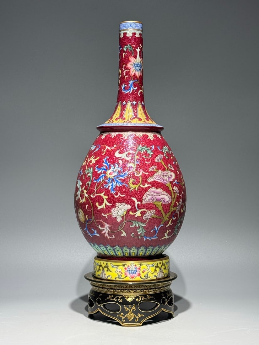 A Rare Ruby Red-Glazed Enamel Lotus Pattern Vase - 3
