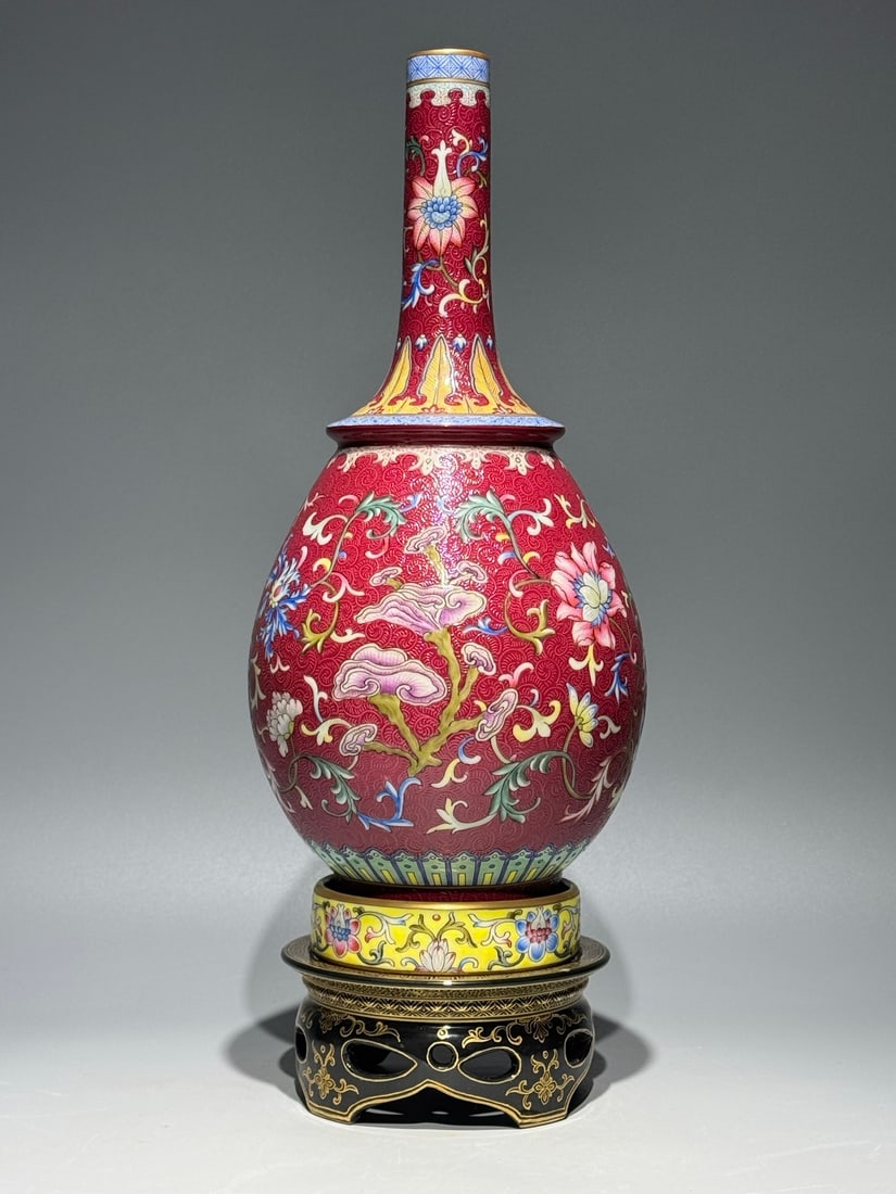 A Rare Ruby Red-Glazed Enamel Lotus Pattern Vase - 4