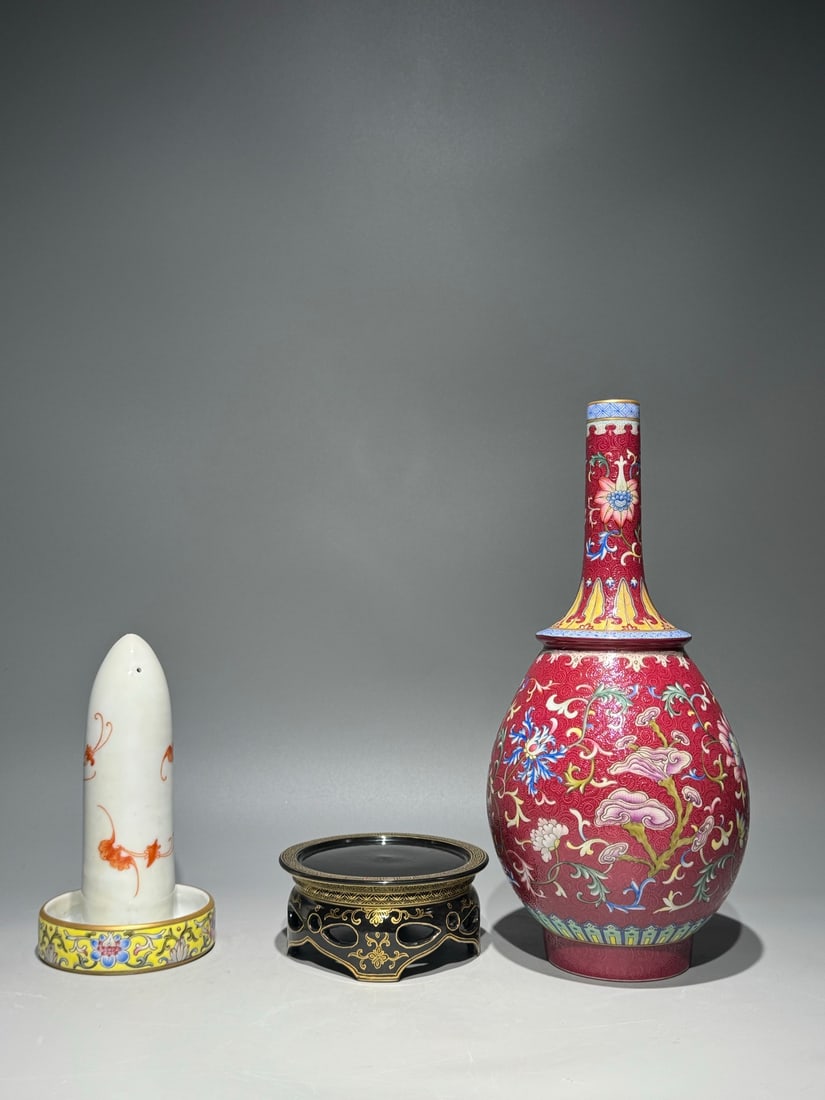 A Rare Ruby Red-Glazed Enamel Lotus Pattern Vase - 6