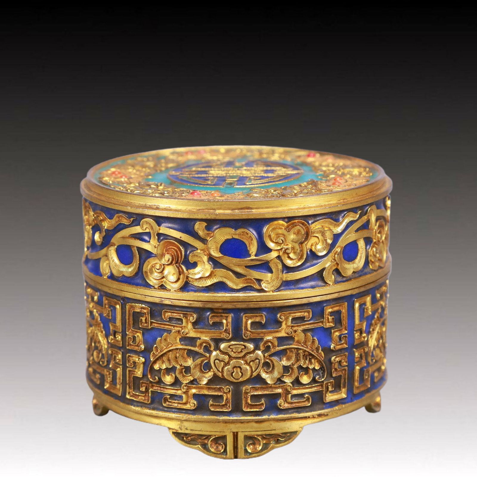 A Rare Gilt Bronze Bats and Peach Pattern Cover Box, Inlaid Gems (1 of 8)