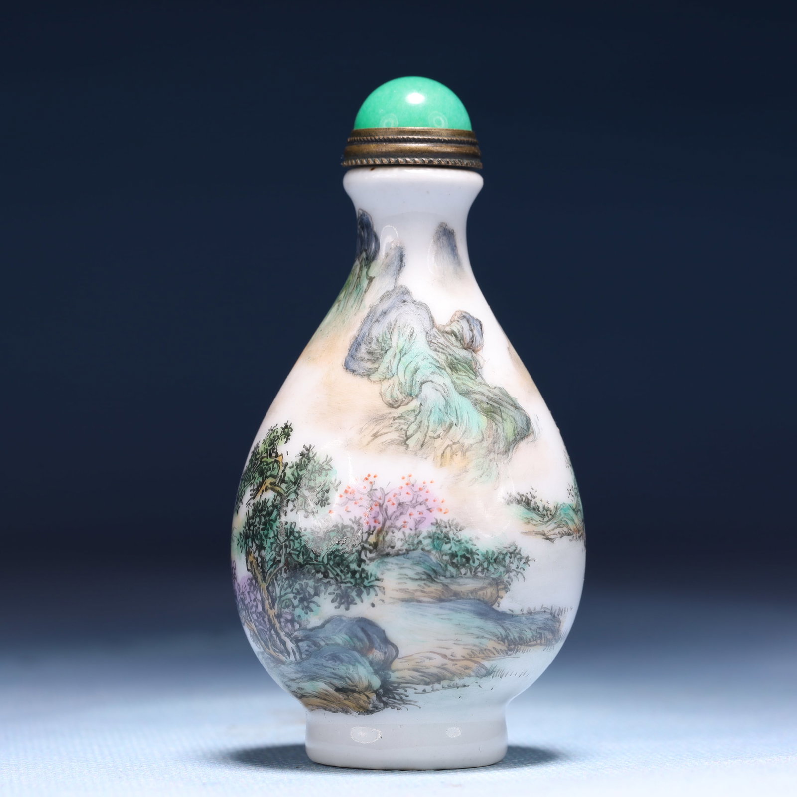 An Exquisite Enamel Landscape Pattern Snuff Bottle,with poem: An Exquisite Enamel Landscape Pattern Snuff Bottle,with poem,Qing Dynasty,China,Qianlong Four-character Mark,Size:1.6inx3.1in,Weight:48g 珐琅彩山水纹鼻烟