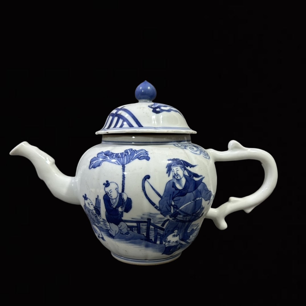 An Exquisite Blue and White Character and Story Pattern Pot: An Exquisite Blue and White Character and Story Pattern Pot,Qing Dynasty,China,Size:9.1inx6.5in
