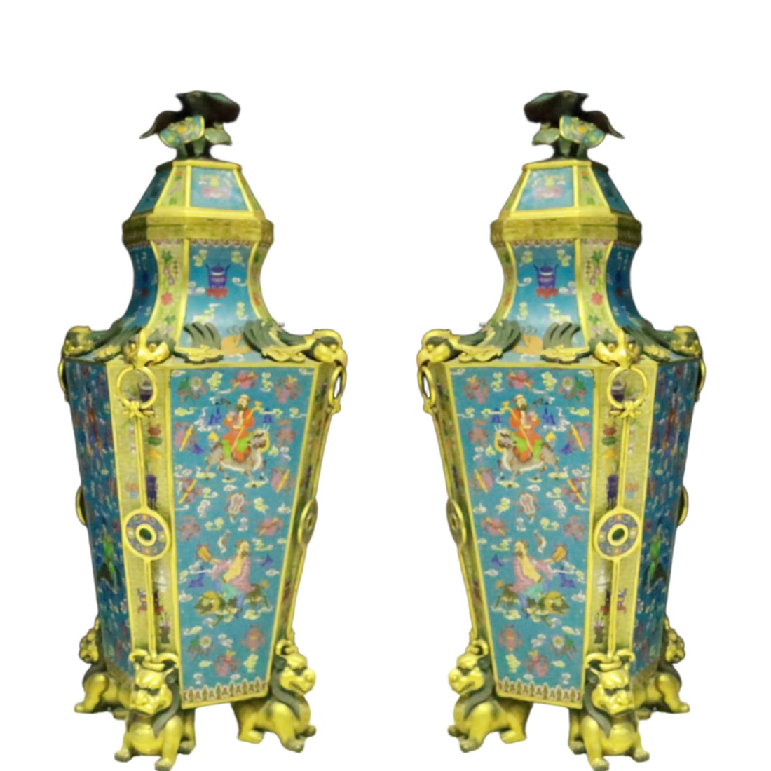 A Pair of Exquisite Cloisonne Character and Story Pattern Bottle: A Pair of Exquisite Cloisonne Character and Story Pattern Bottle,Qing Dynasty,China,Qianlong Six-character Mark,Size:41.3inx15inx15in,Weight:37500g 