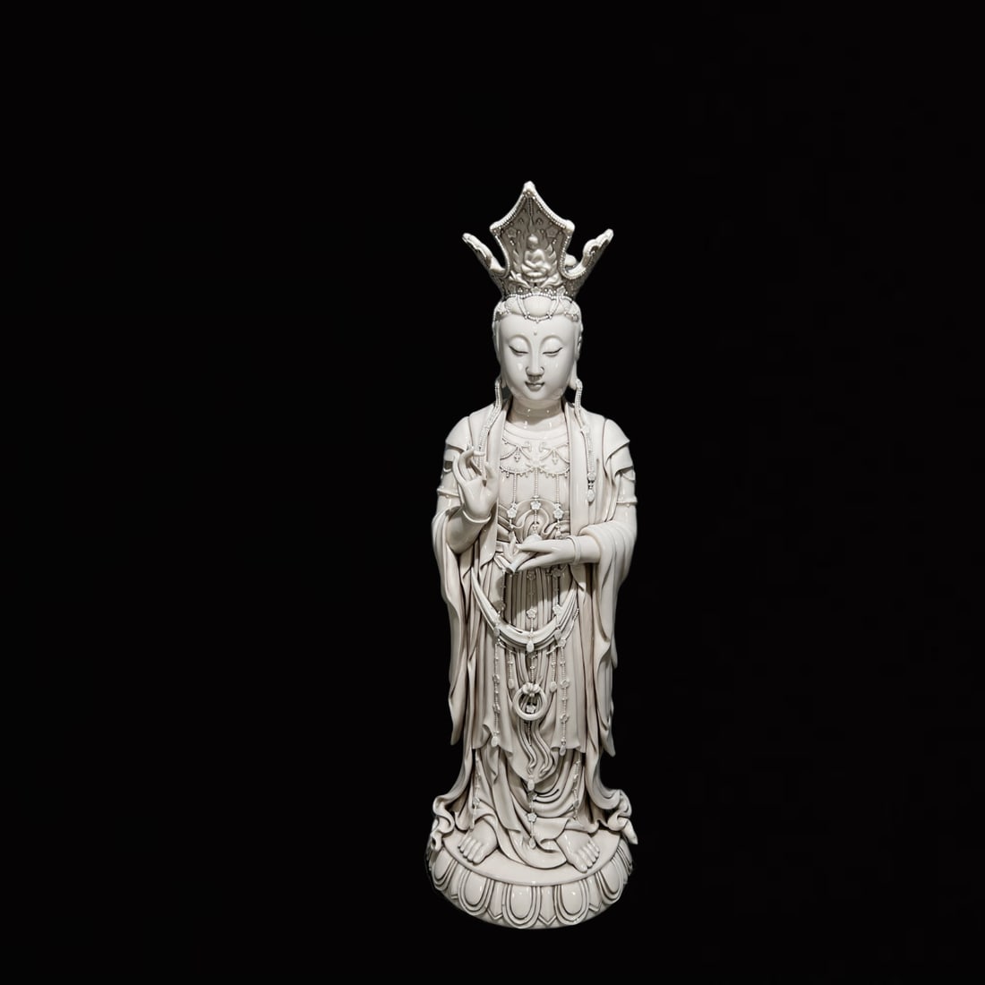 A Solemn Blance-De-Chine Statue of Avalokitesvara: A Solemn Blance-De-Chine Statue of Avalokitesvara,Ming Dynasty,China,He Chaozong Mark,Size:27inx8.7in 
