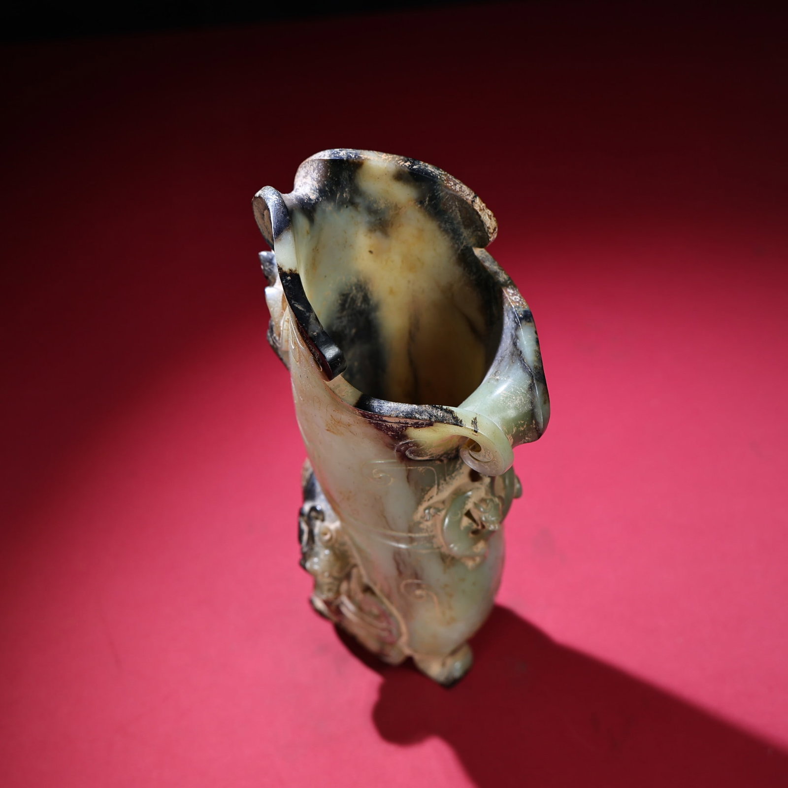 An Exquisite White Jade Dragon Pattern Cup - 9