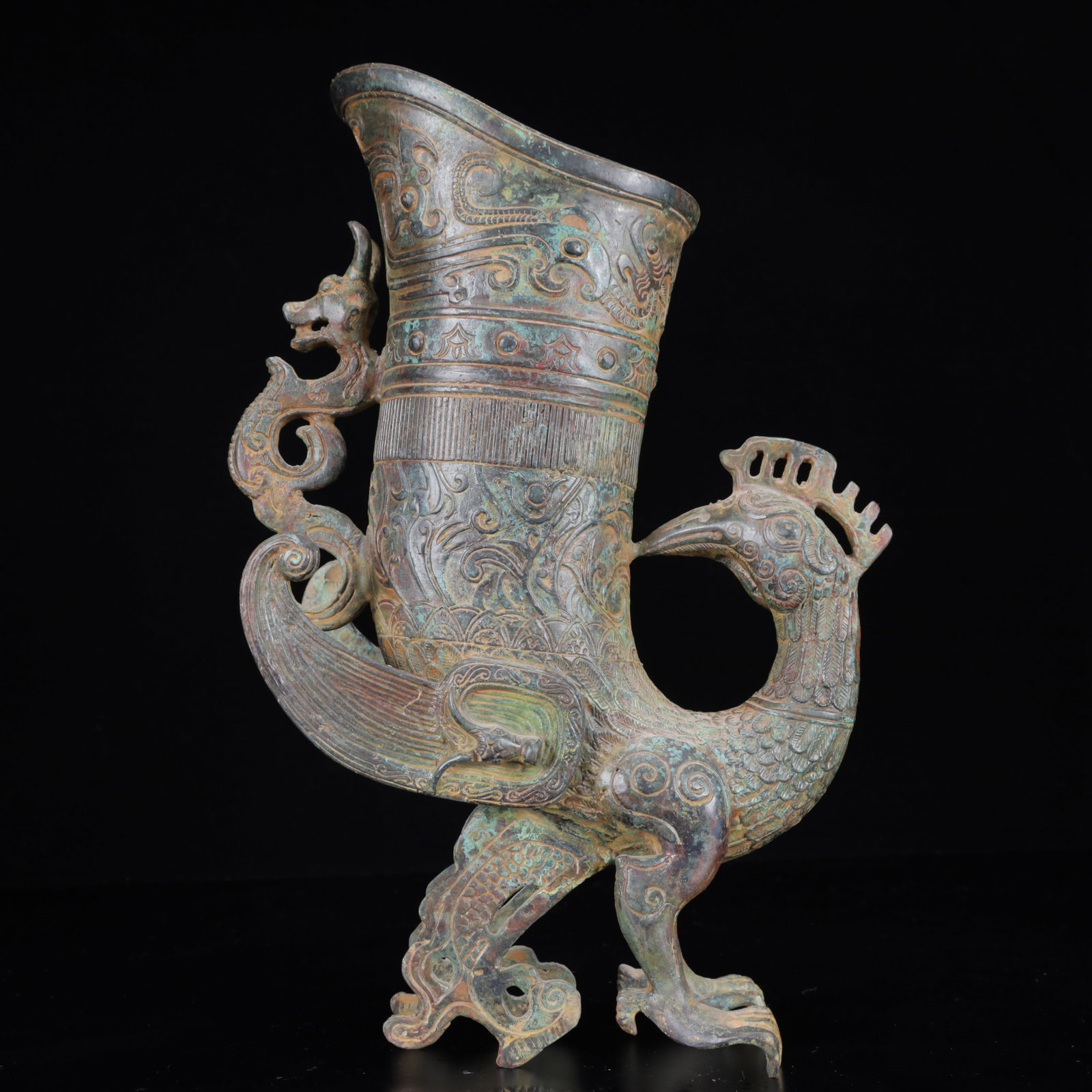 An Archaic Bronze Phoenix Pattern Cup - 11