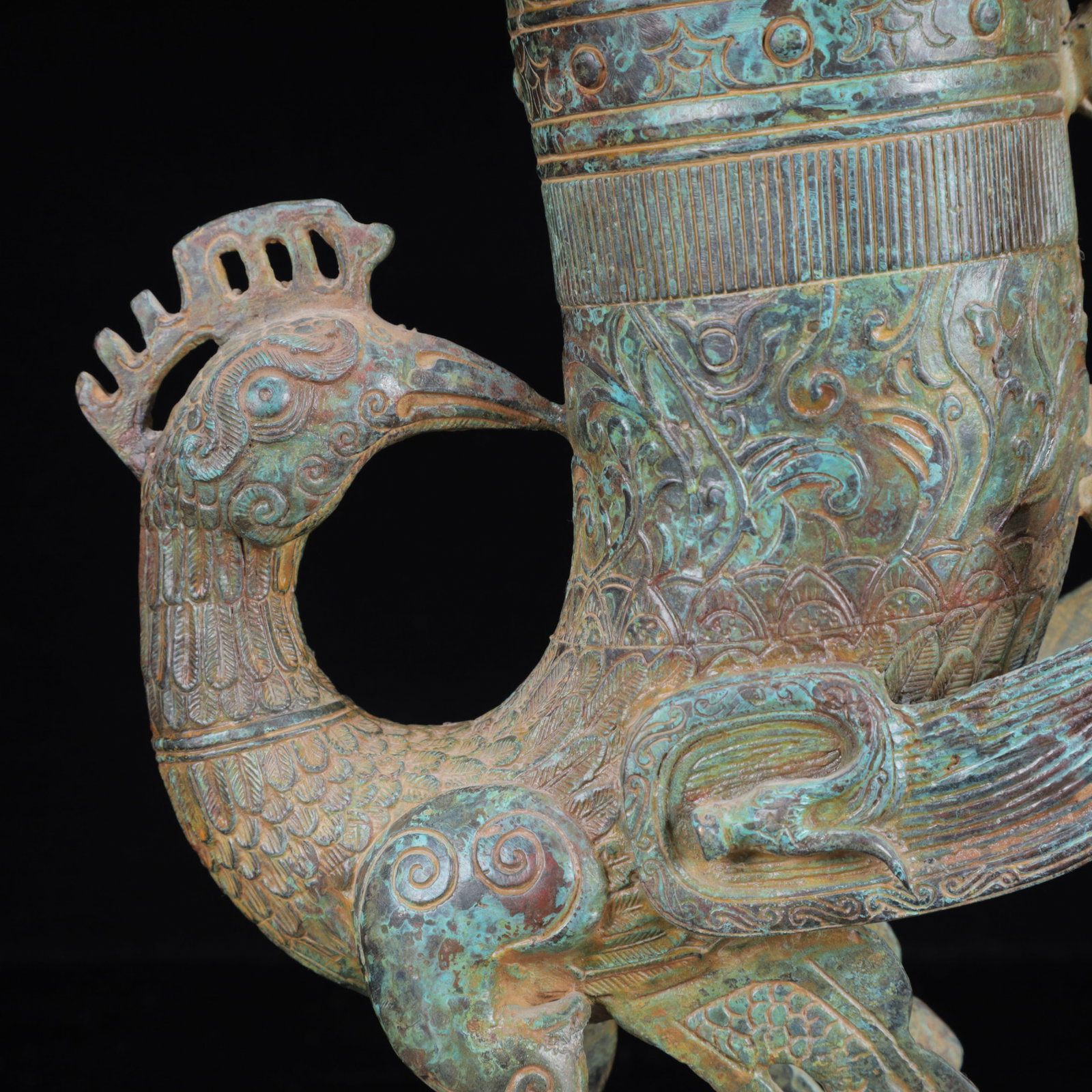 An Archaic Bronze Phoenix Pattern Cup - 3