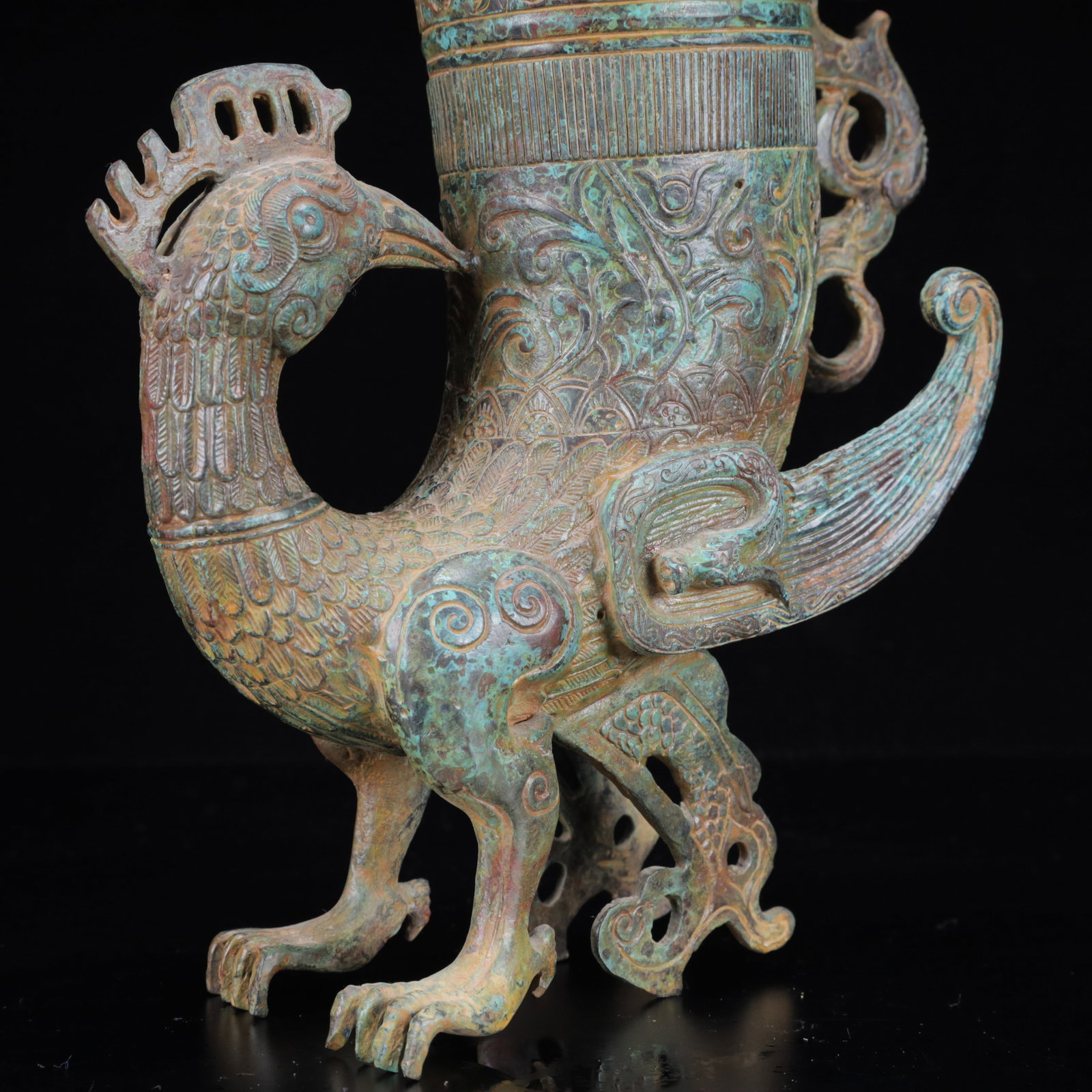 An Archaic Bronze Phoenix Pattern Cup - 6