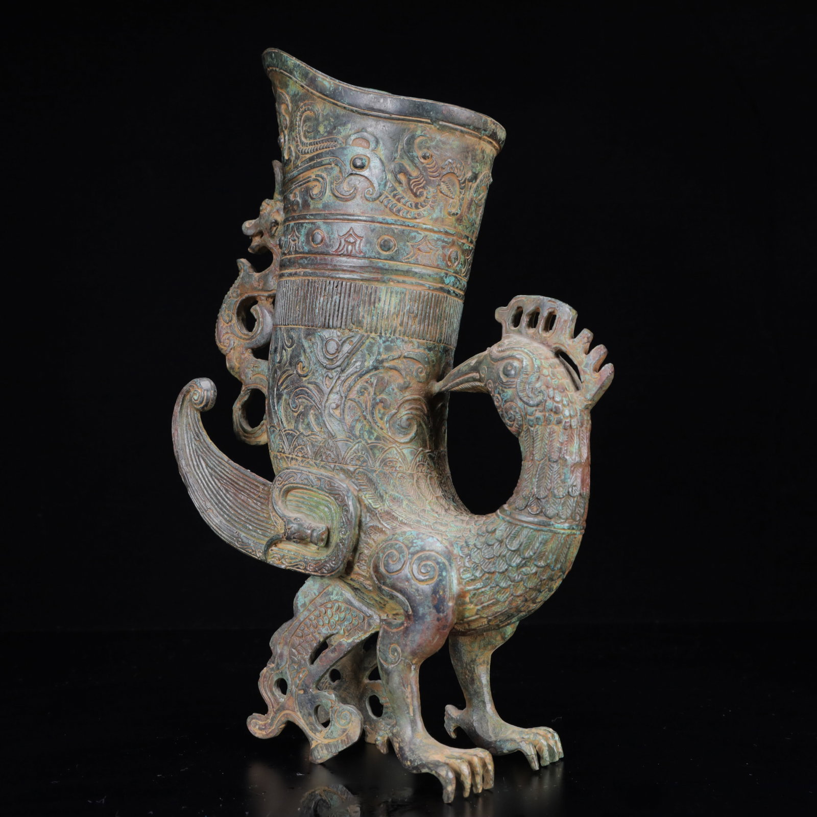 An Archaic Bronze Phoenix Pattern Cup - 8