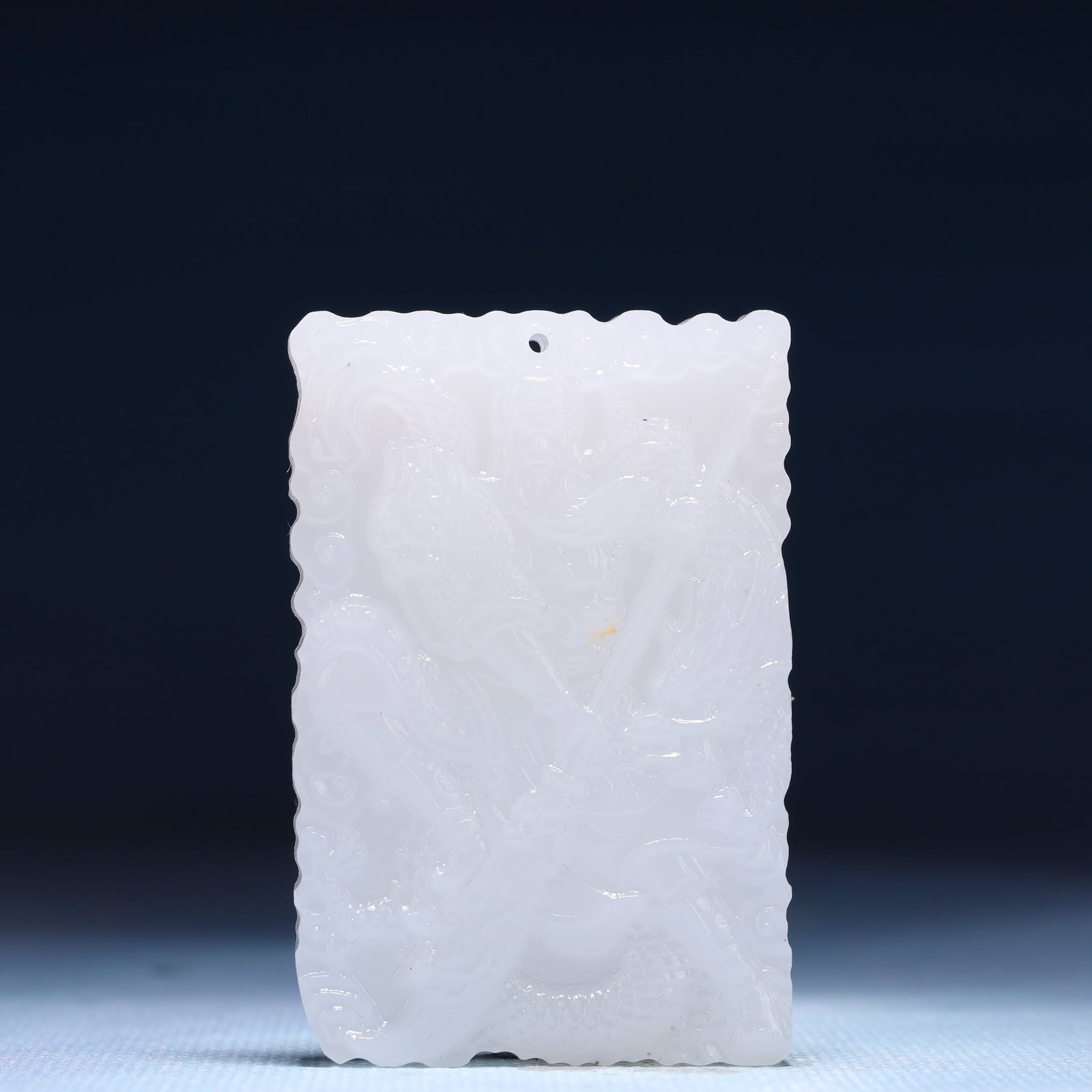 An Exquisite White Jade Figure Pattern Pendant: An Exquisite White Jade Figure Pattern Pendant,Size:1.6inx0.4inx2.4in,Weight:52g 白玉人物纹牌