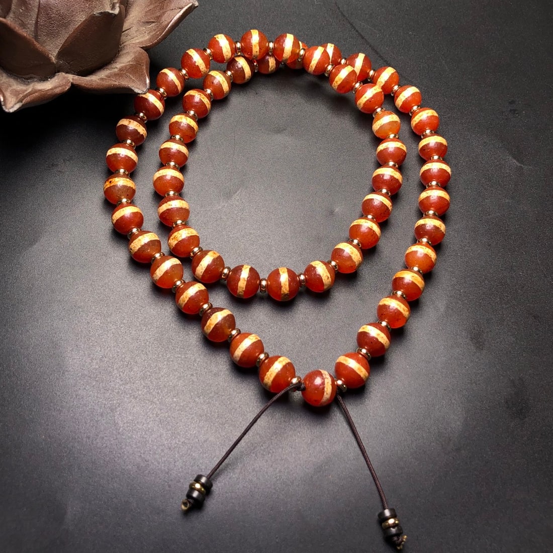 A Precious Dzi Bead Necklace (1 of 8)