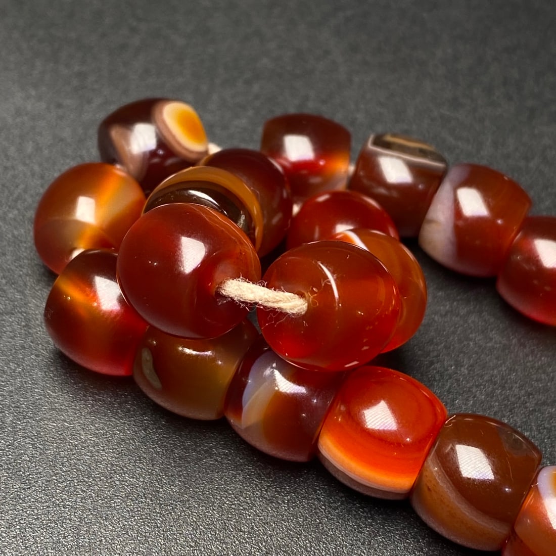 A Precious Agate Bracelets - 9