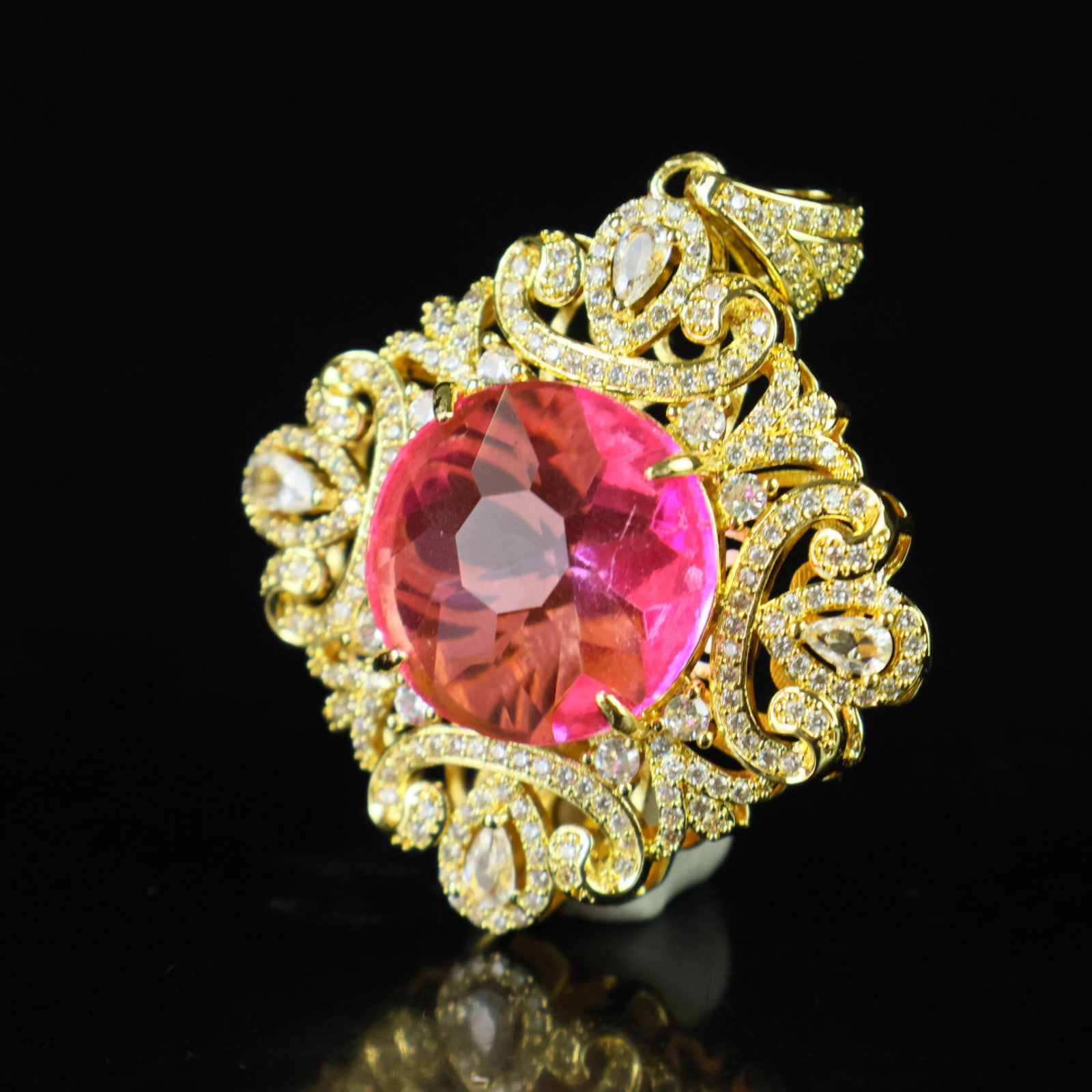 An Exquisite Pendant - 4