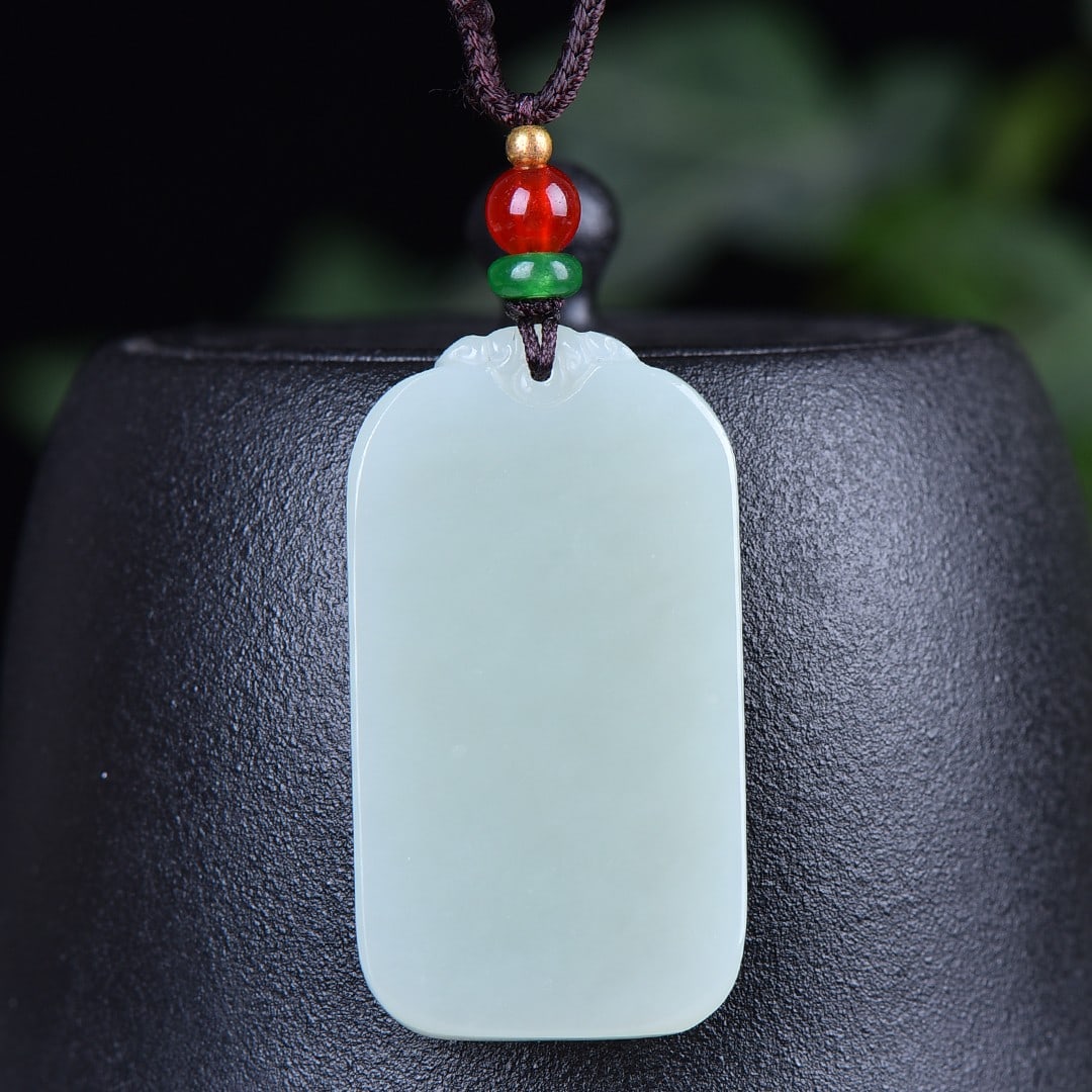 An Exquisite White Jade Pendant: An Exquisite White Jade Pendant,Size:1inx1.8in 白玉挂件