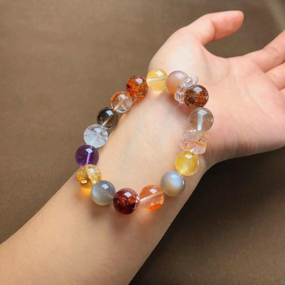 An Exquisite Multi-Gem Bracelets - 4
