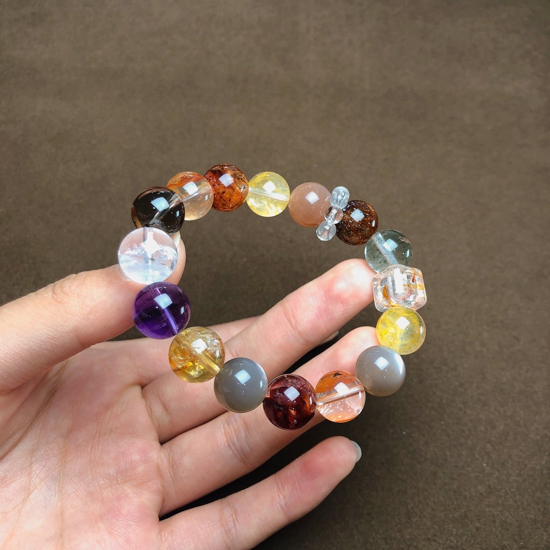 An Exquisite Multi-Gem Bracelets - 5