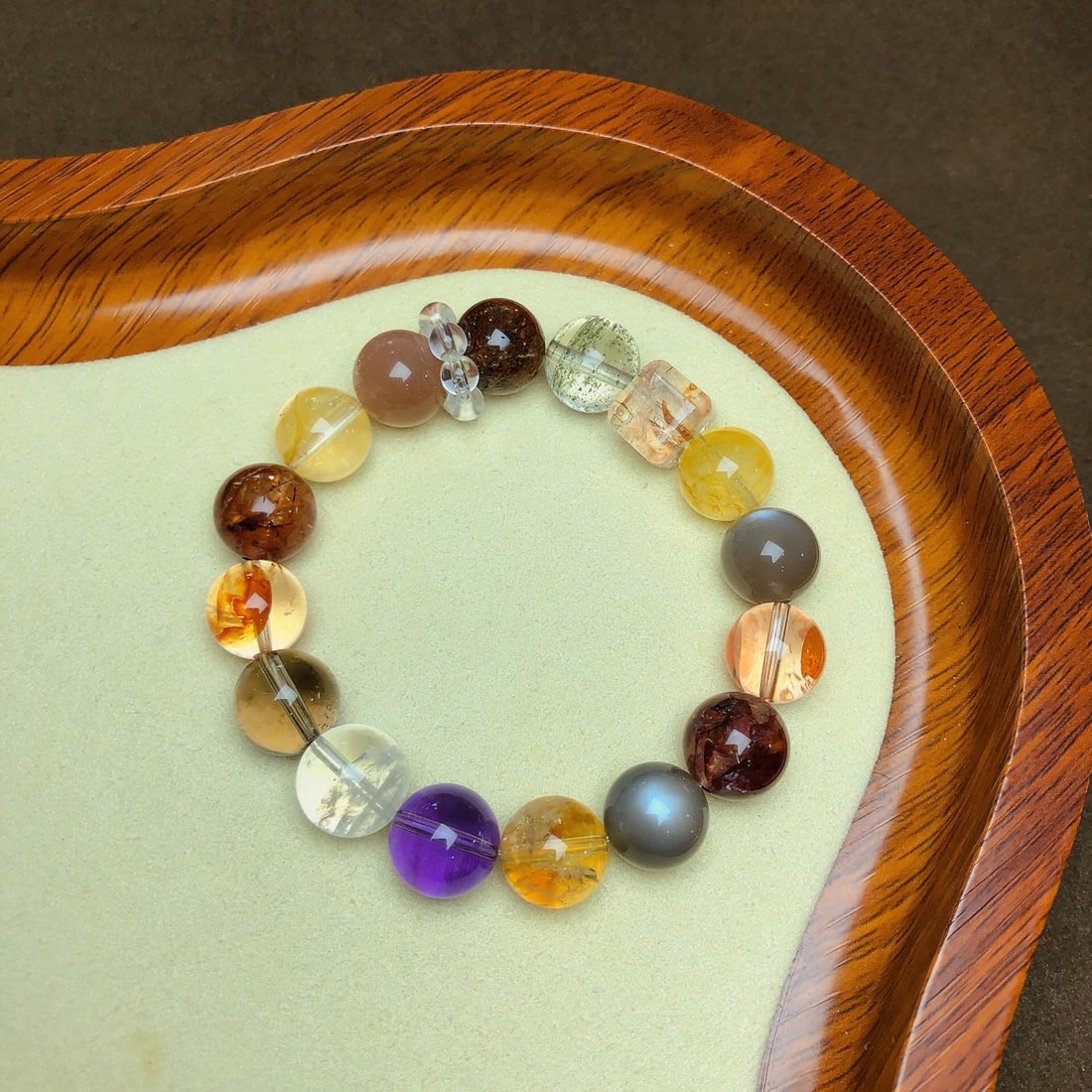 An Exquisite Multi-Gem Bracelets - 8
