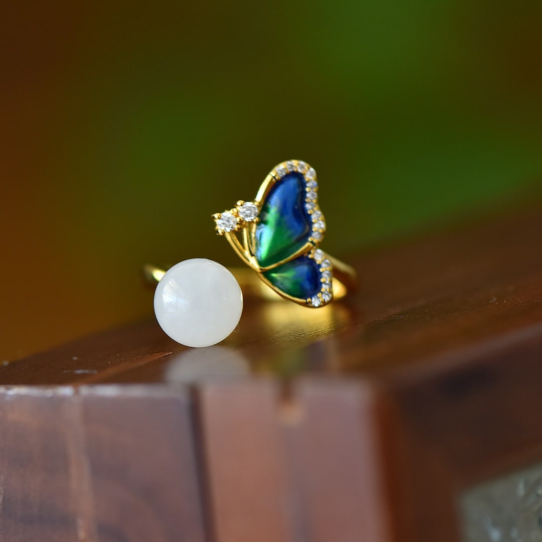 An Exquisite Sterling Silver-Gold Plated Inlaid Jasper Enamel Ring: An Exquisite Sterling Silver-Gold Plated Inlaid Jasper Enamel Ring, 纯银镀金镶碧玉珐琅戒指