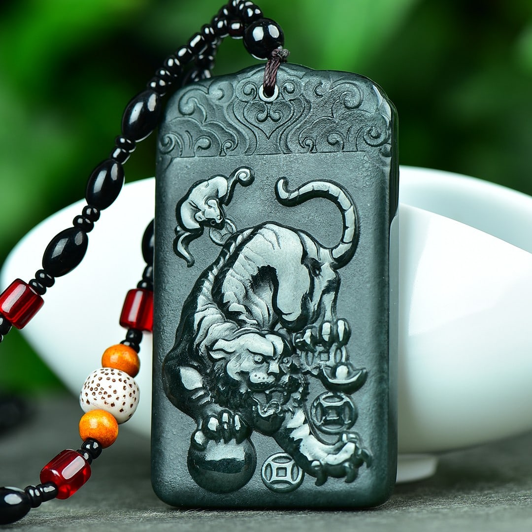 An Exquisite Jasper Tiger Pattern Necklace - 2