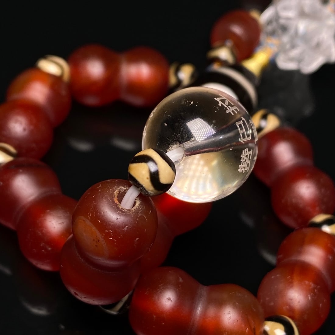 A Precious Agate Bracelets - 9